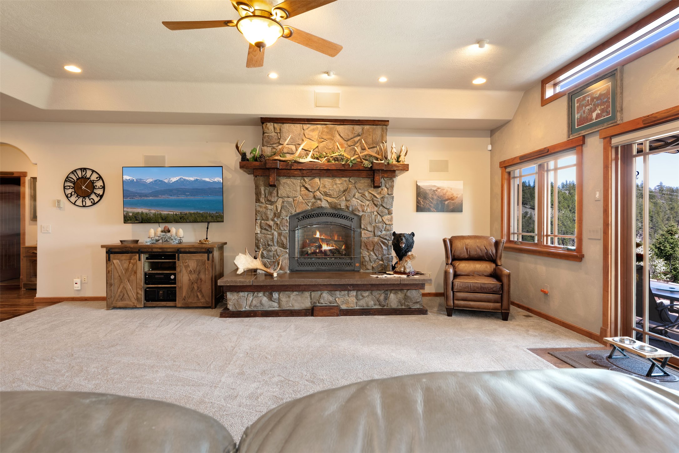 126 Somers Ridge Property Photo 6