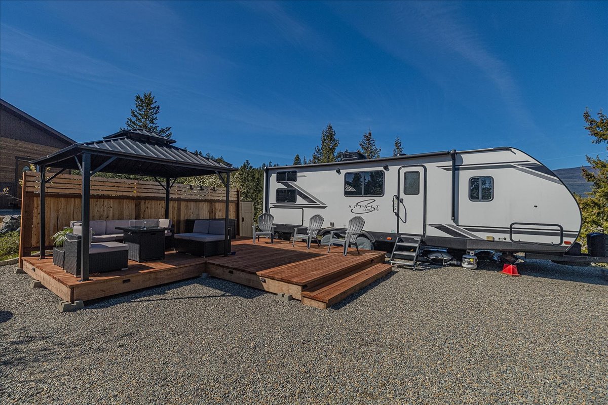 98 Abayance Loop Property Photo 3