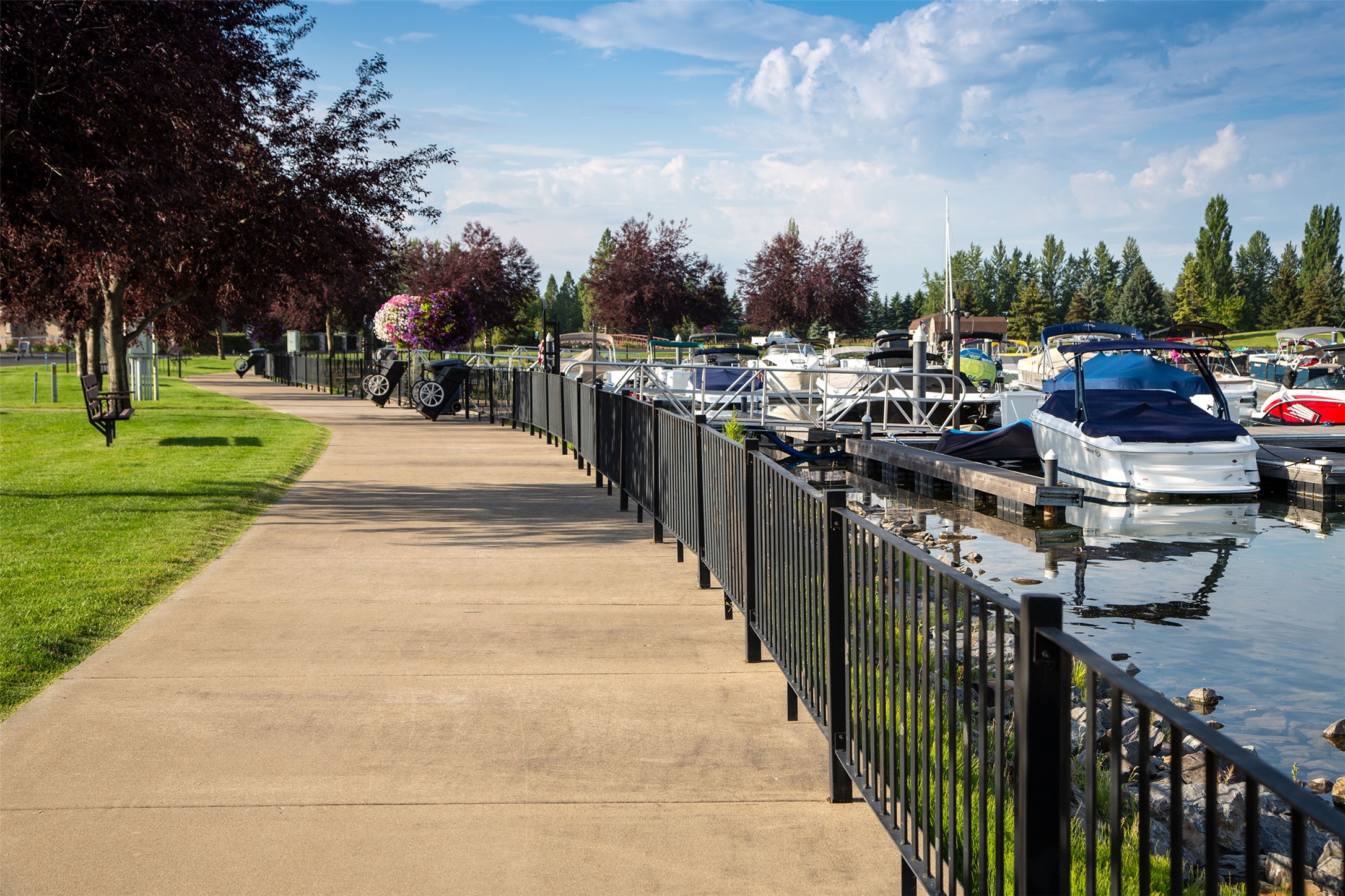 D-5 Eagle Bend Yacht Harbor Property Photo 10