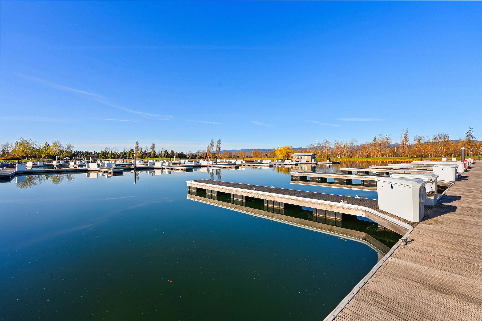 D-5 Eagle Bend Yacht Harbor Property Photo 14