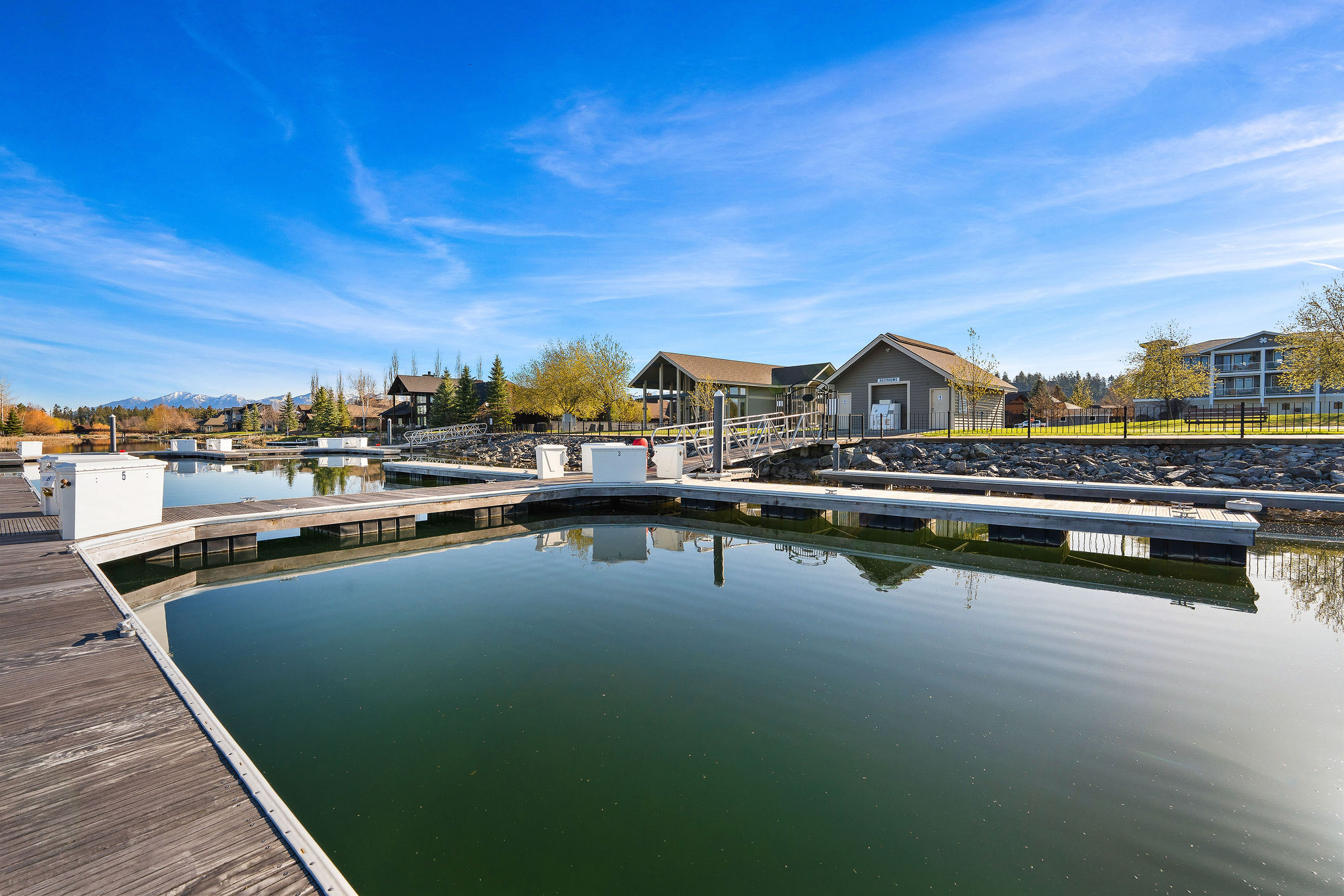 D-5 Eagle Bend Yacht Harbor Property Photo 16