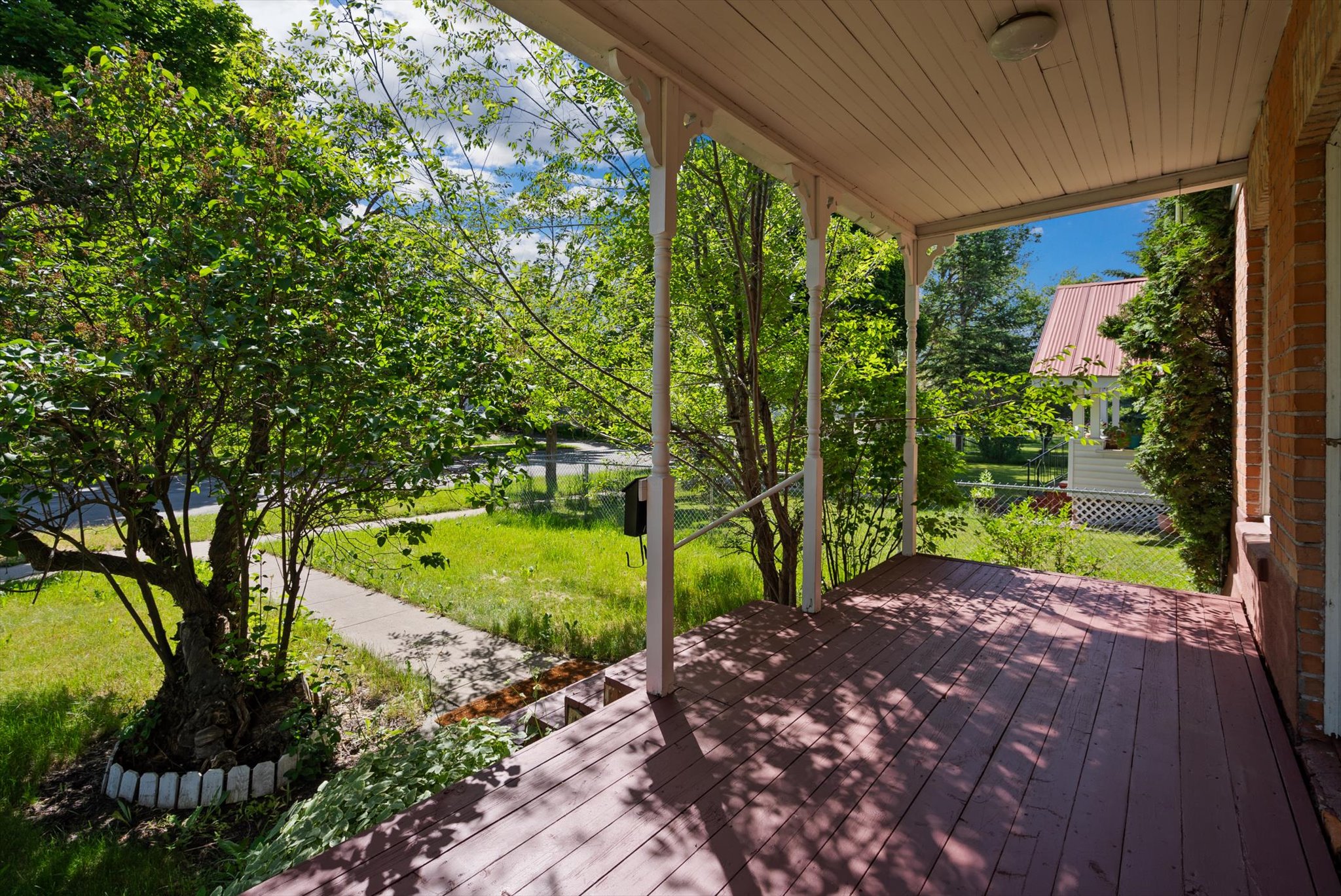 806 7th Avenue W Property Photo 2