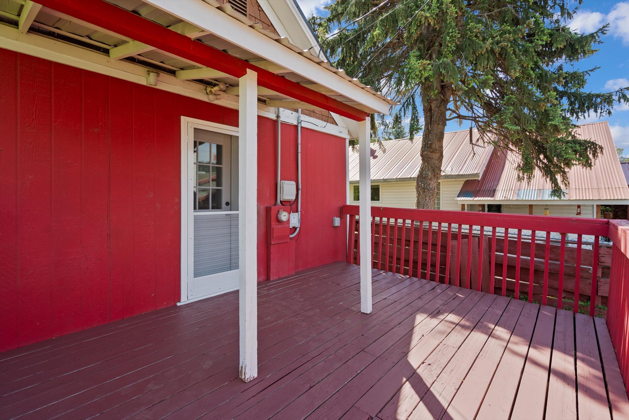 806 7th Avenue W Property Photo 18