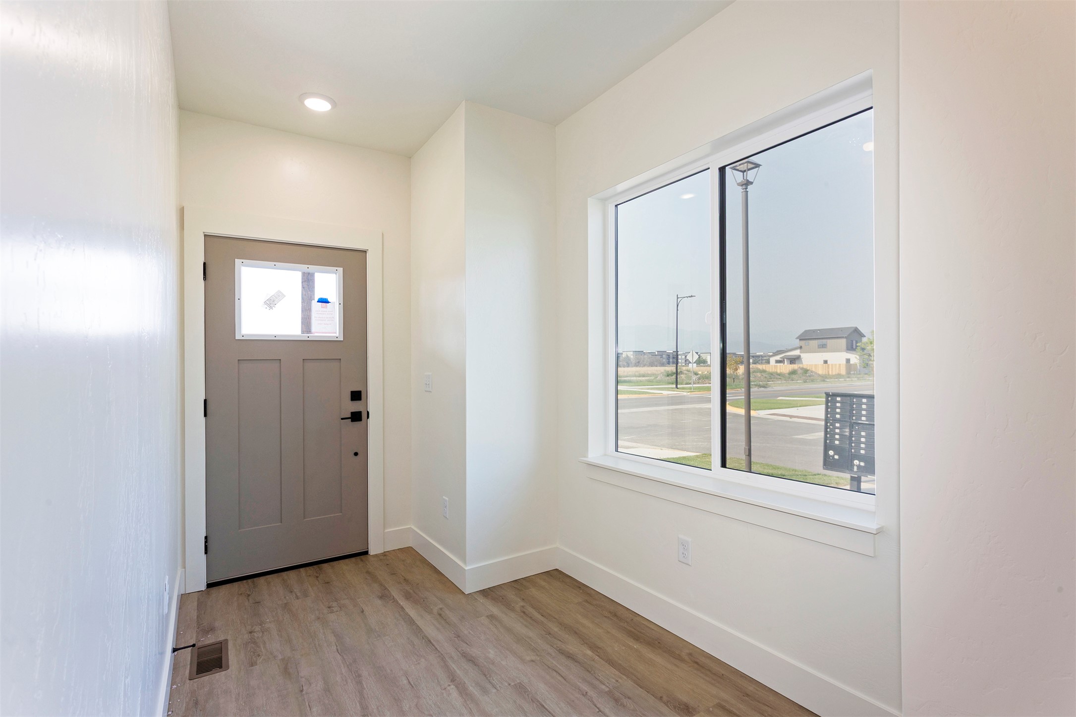 4852 England Boulevard Property Photo 3