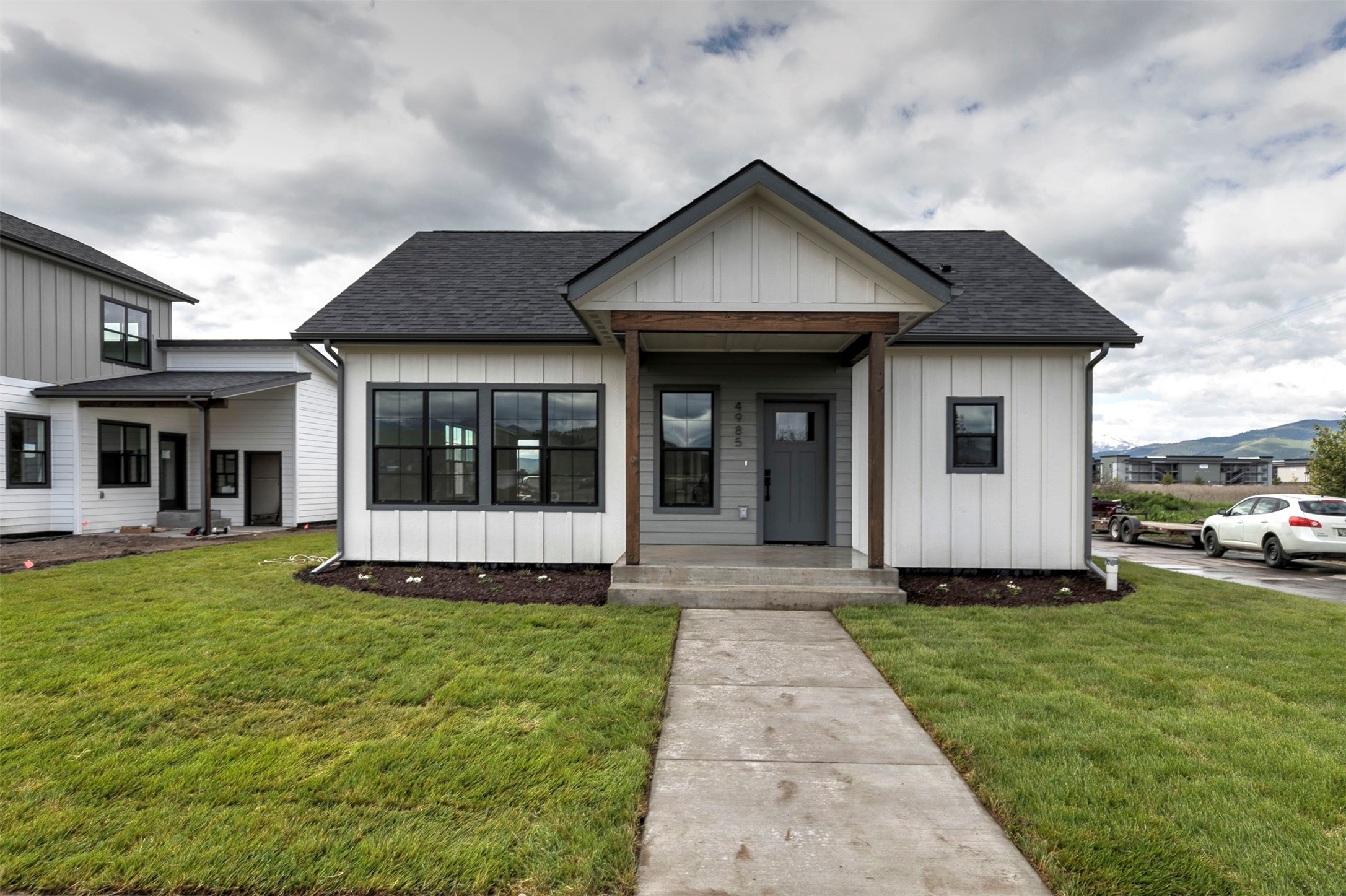 4812 England Boulevard Property Photo 1