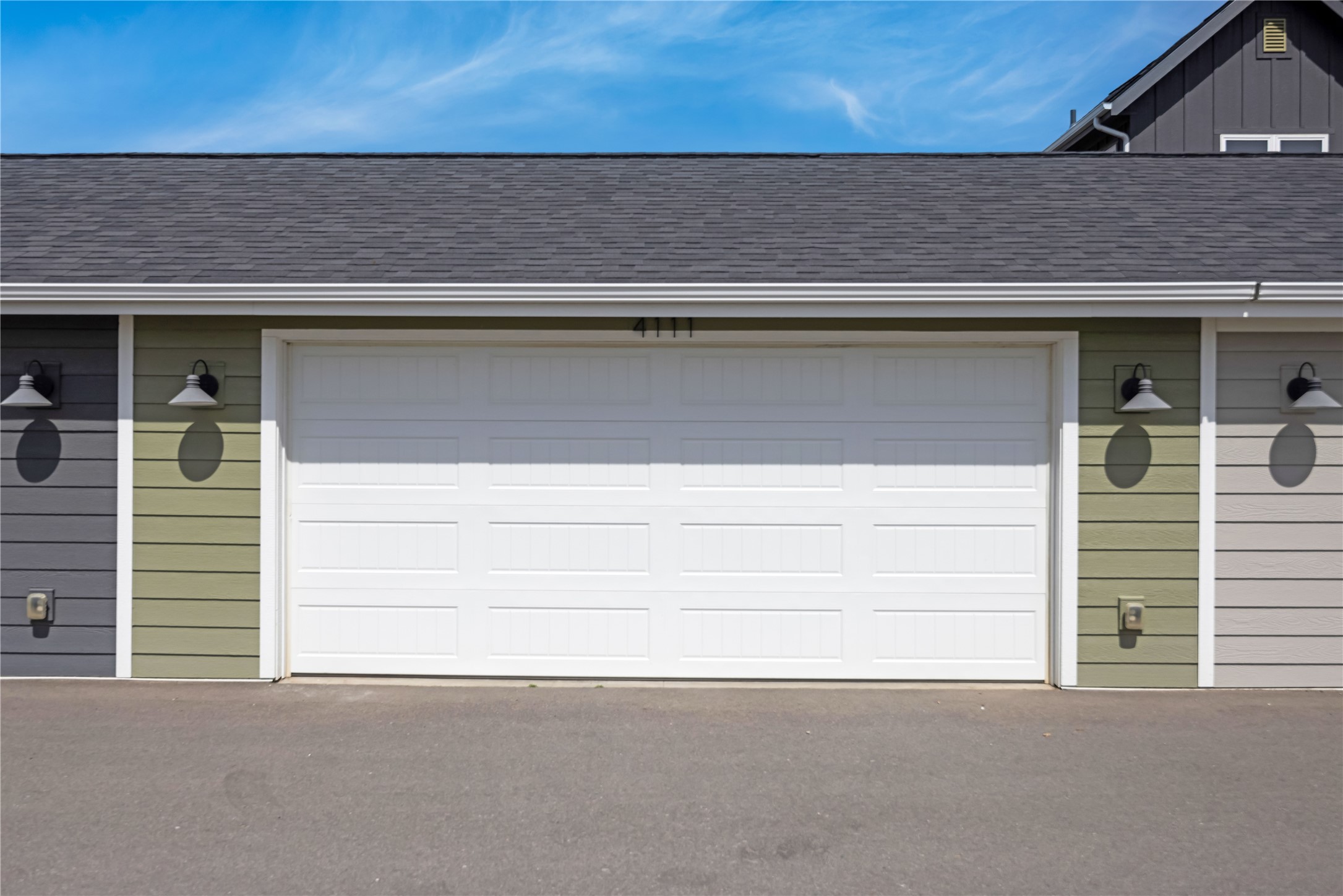 4111 Killarney Way Property Photo 16