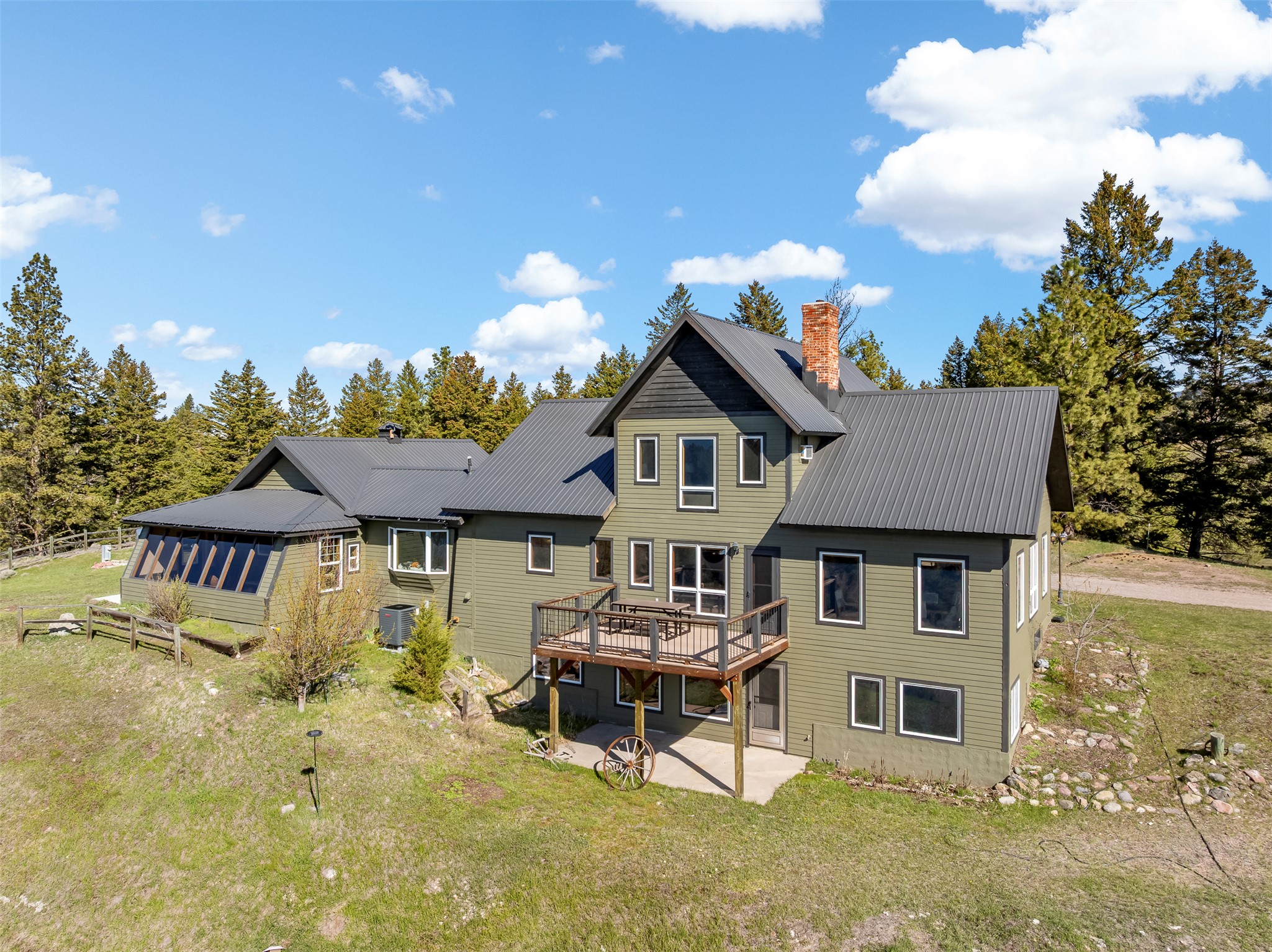 675 Lower Dry Gulch Road Property Photo 16