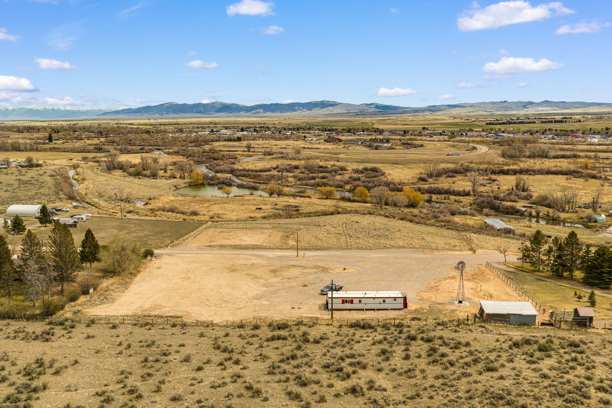 1320 Lovers Leap Road Property Photo 3
