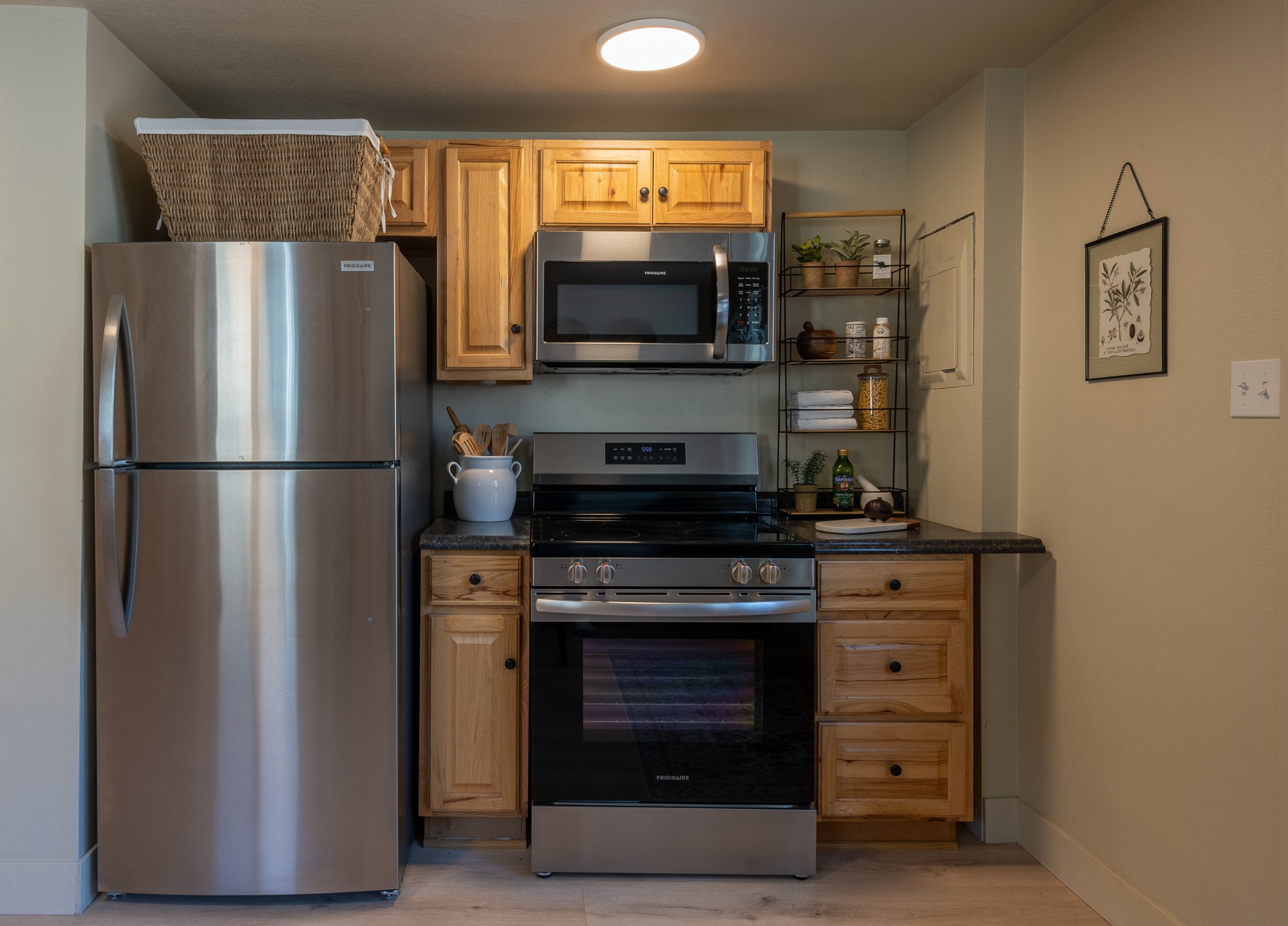 644 9th Avenue W Property Photo 22