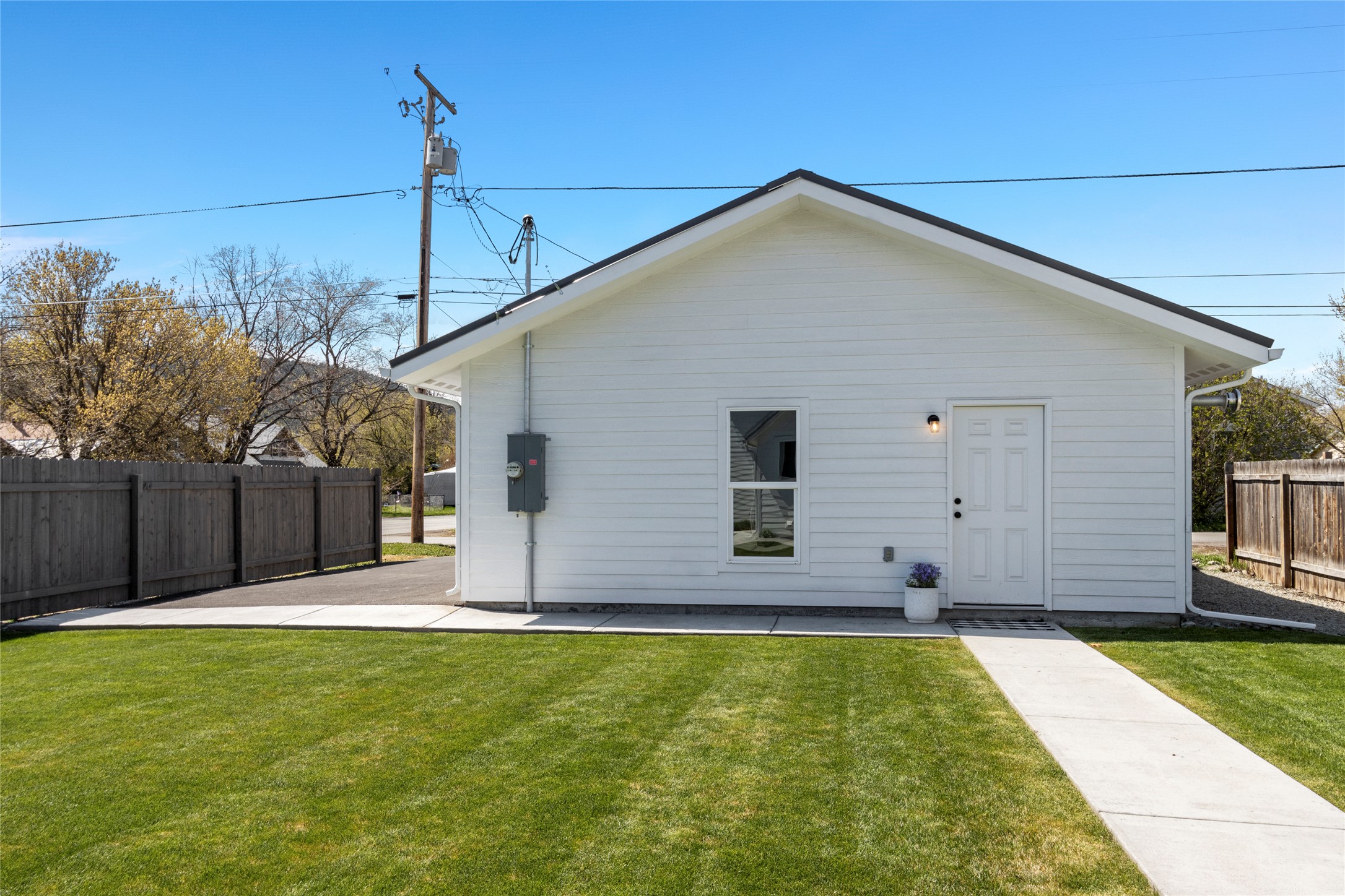 644 9th Avenue W Property Photo 30