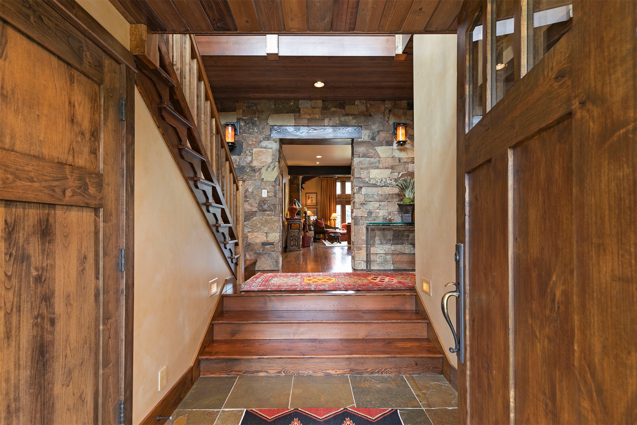 344 Chief Joseph Trail Property Photo 5