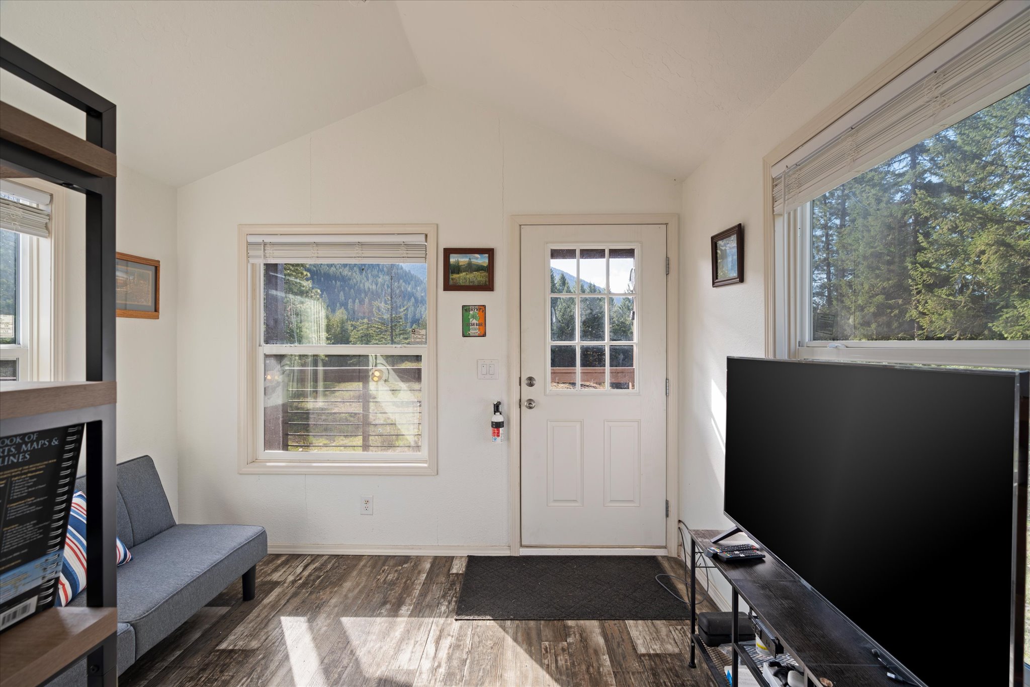 54 N Ridge Way Property Photo 11