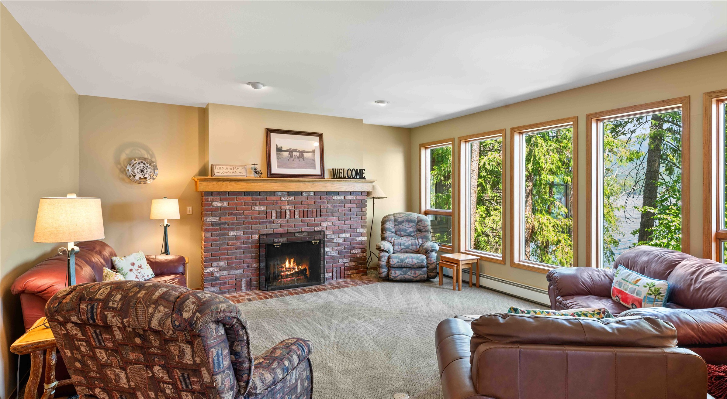 1644 W Lakeshore Drive Property Photo 6