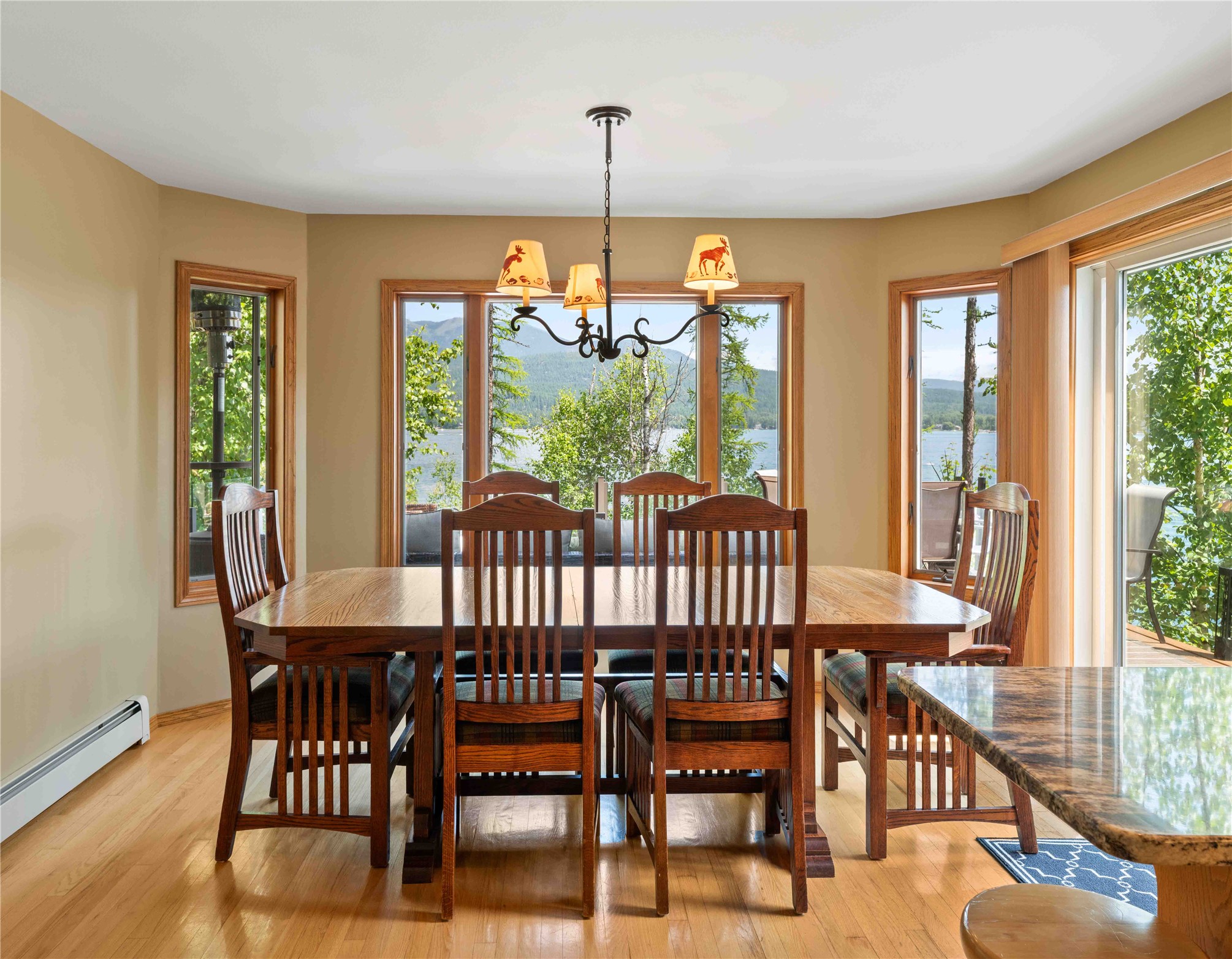 1644 W Lakeshore Drive Property Photo 10