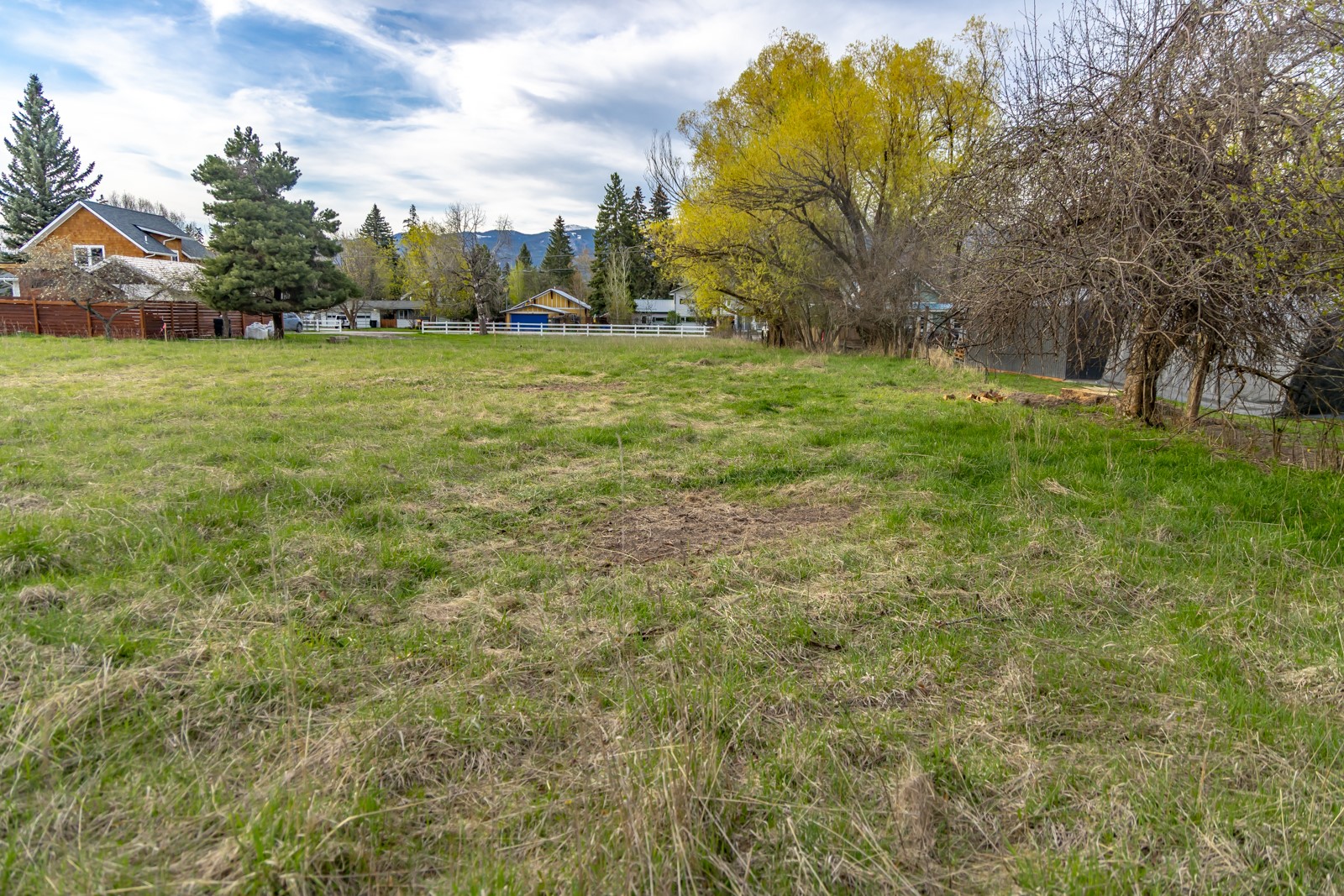 320 W Fourth Street Property Photo 6