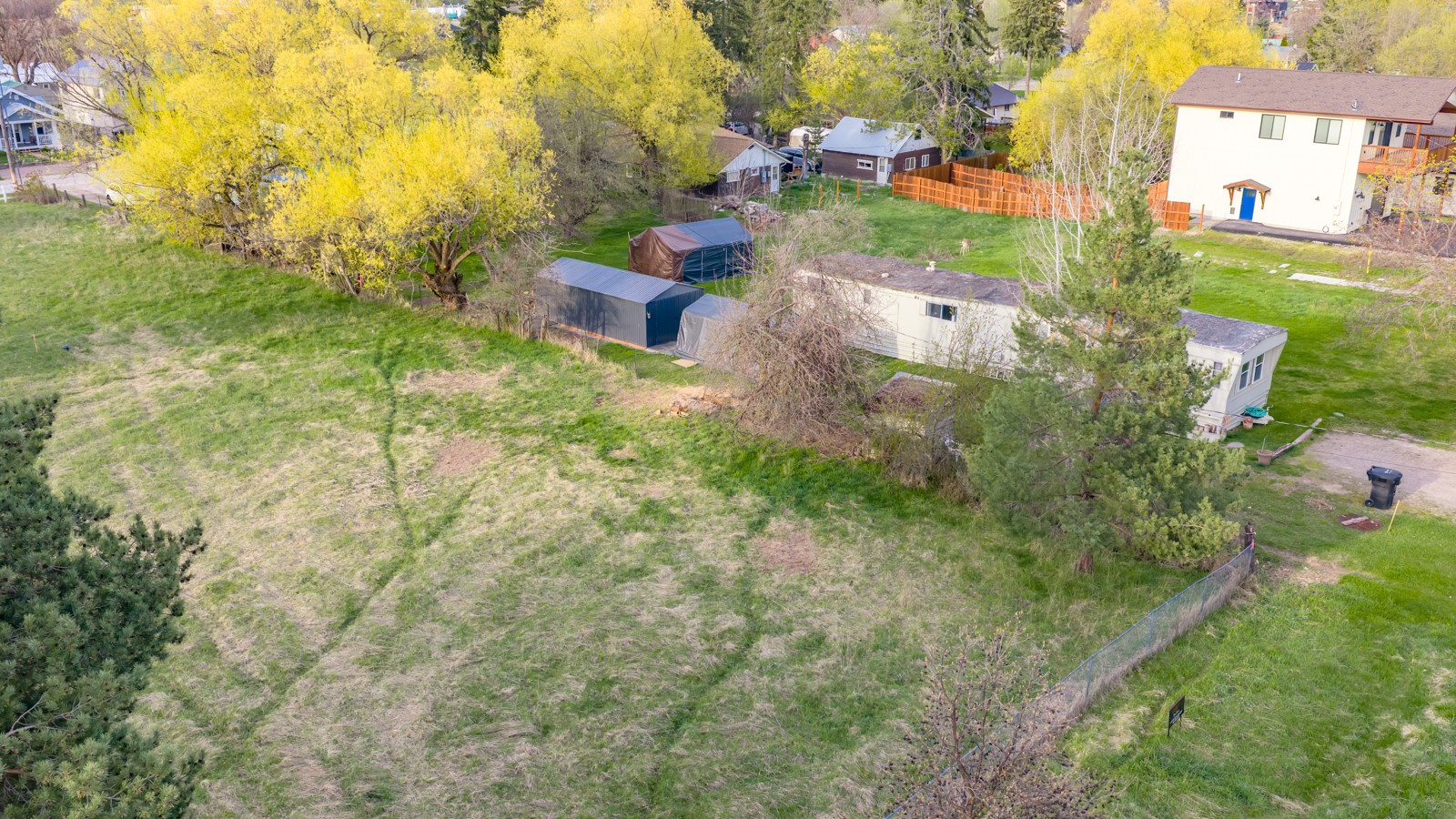 320 W Fourth Street Property Photo 7