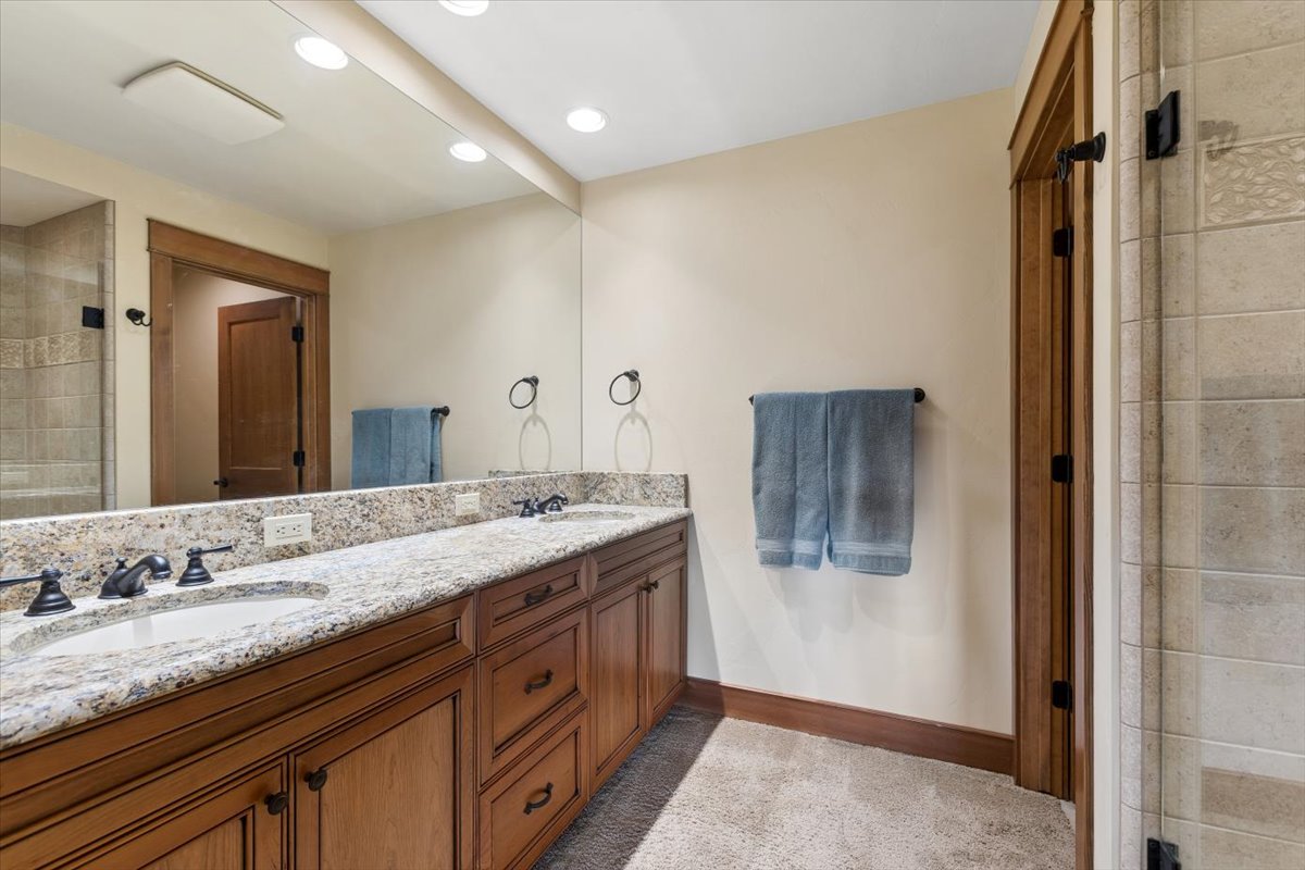 334 Eagle Bend Drive Property Photo 28
