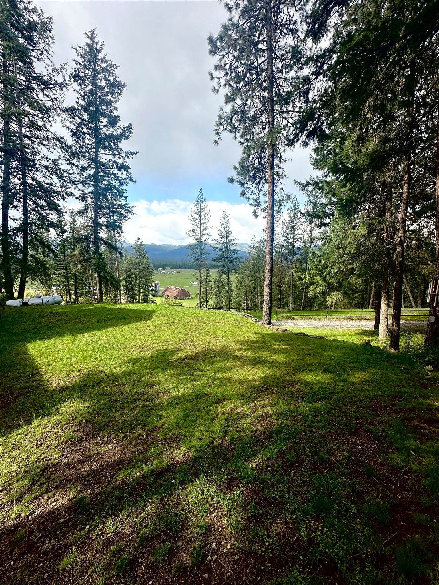 1519 Blue Slide Road Property Photo 14