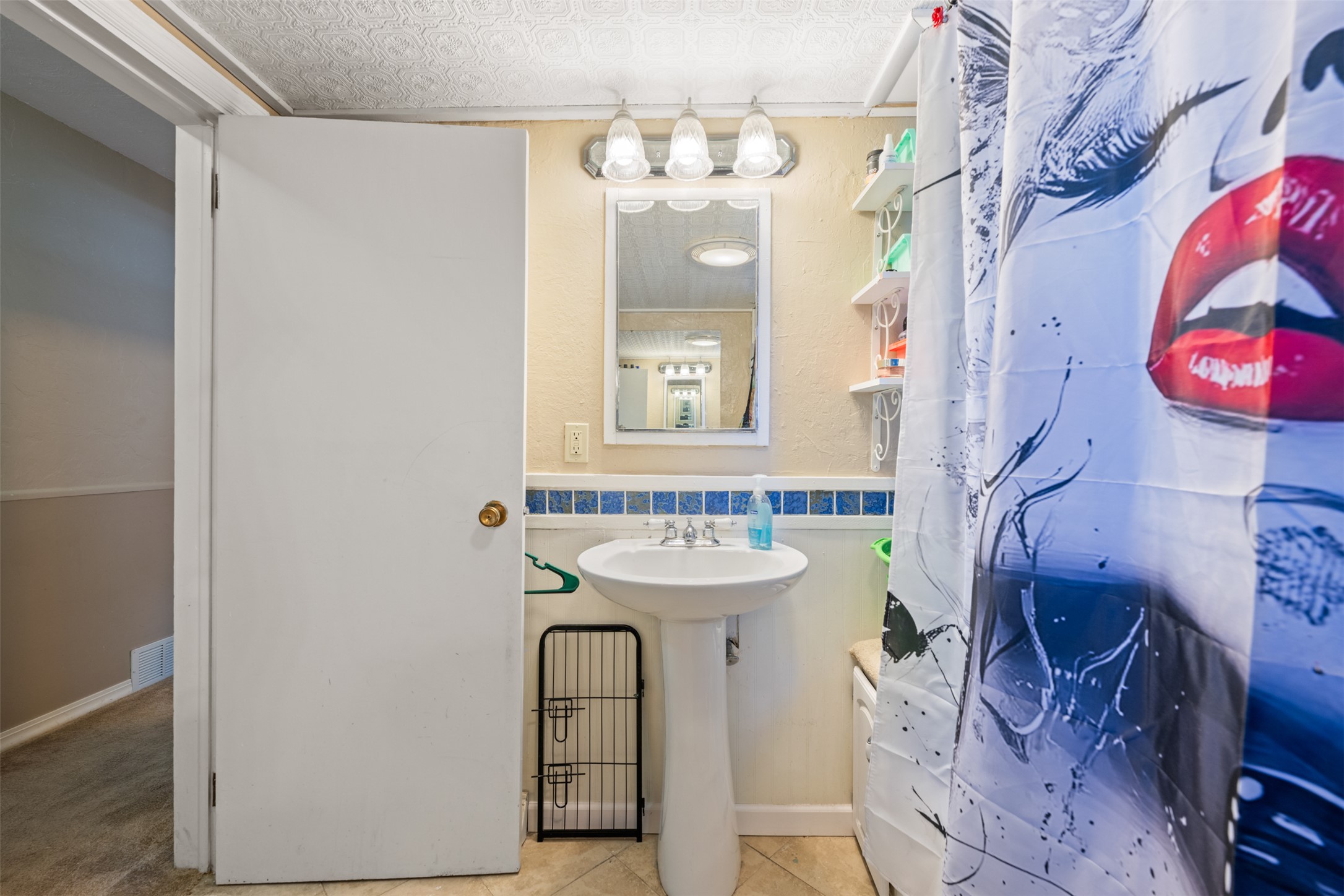 605 Walnut Street Property Photo 11