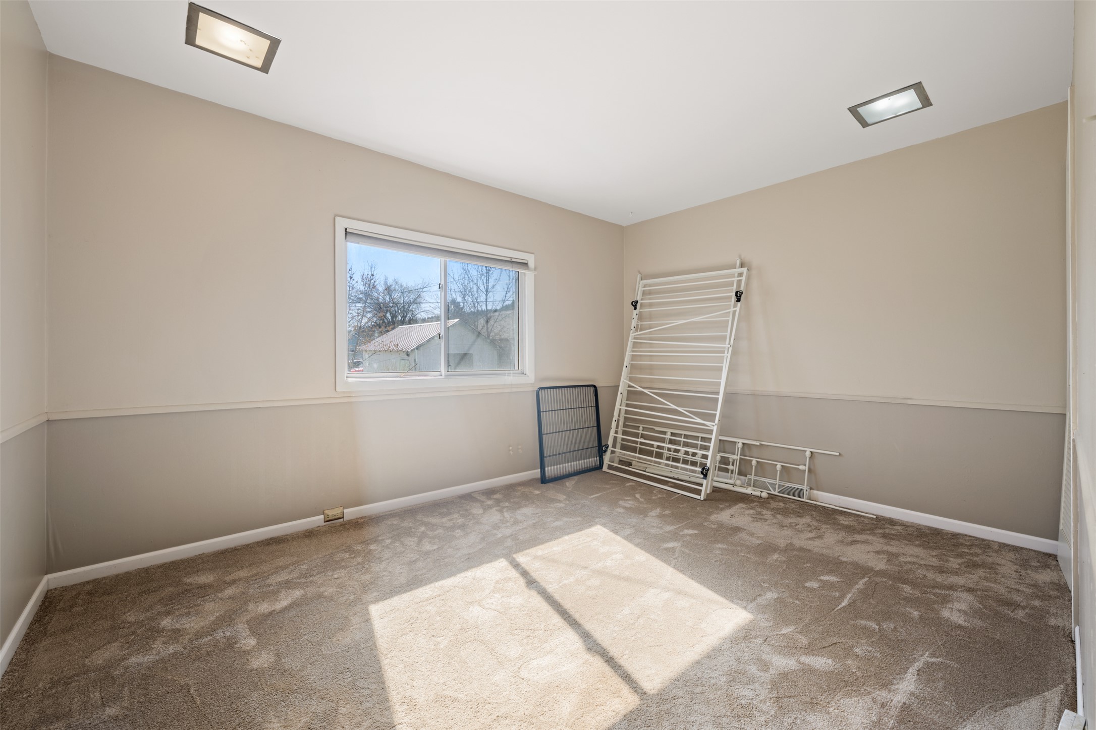 605 Walnut Street Property Photo 14