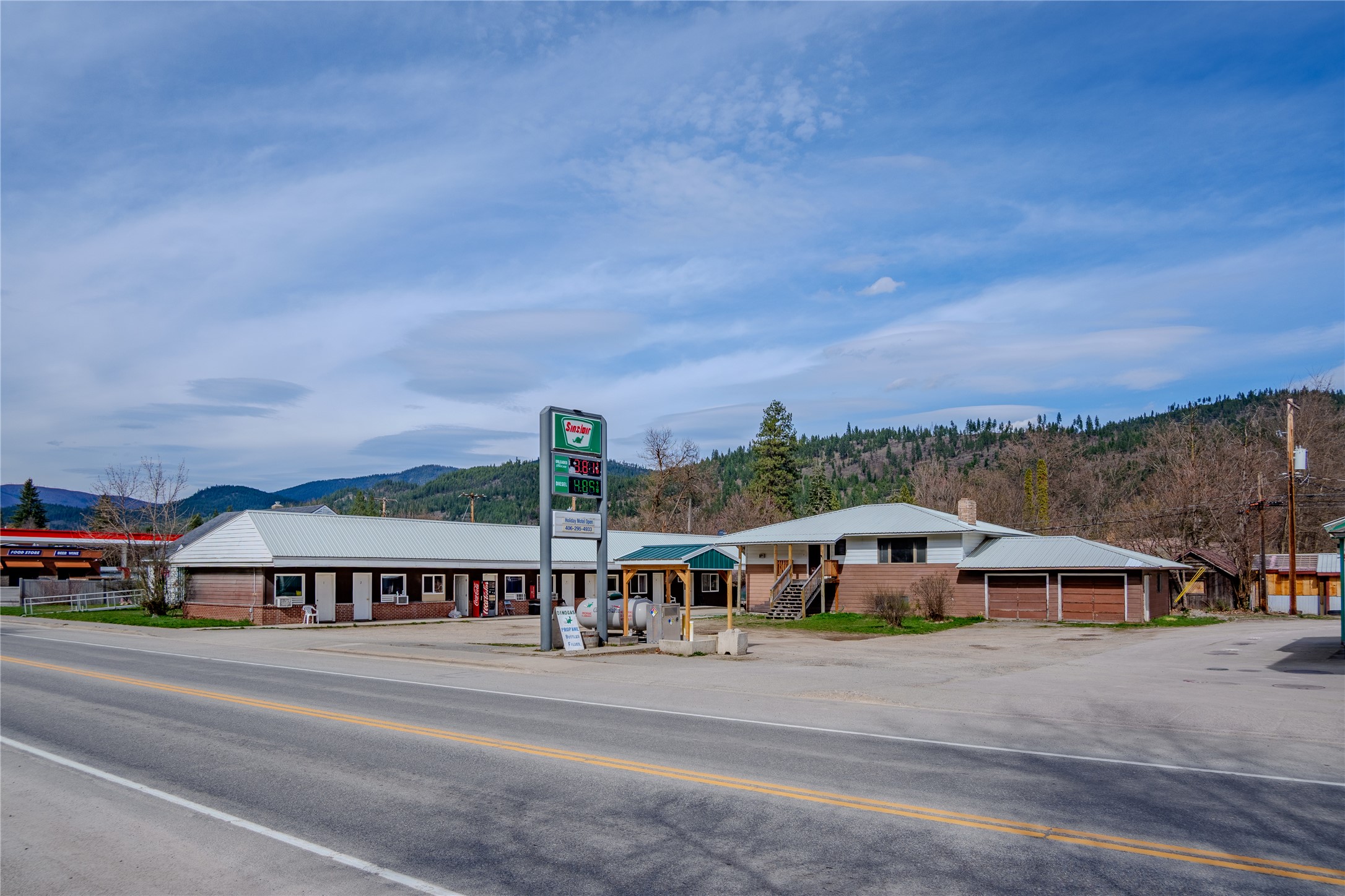 213 E Missoula Avenue Property Photo 4