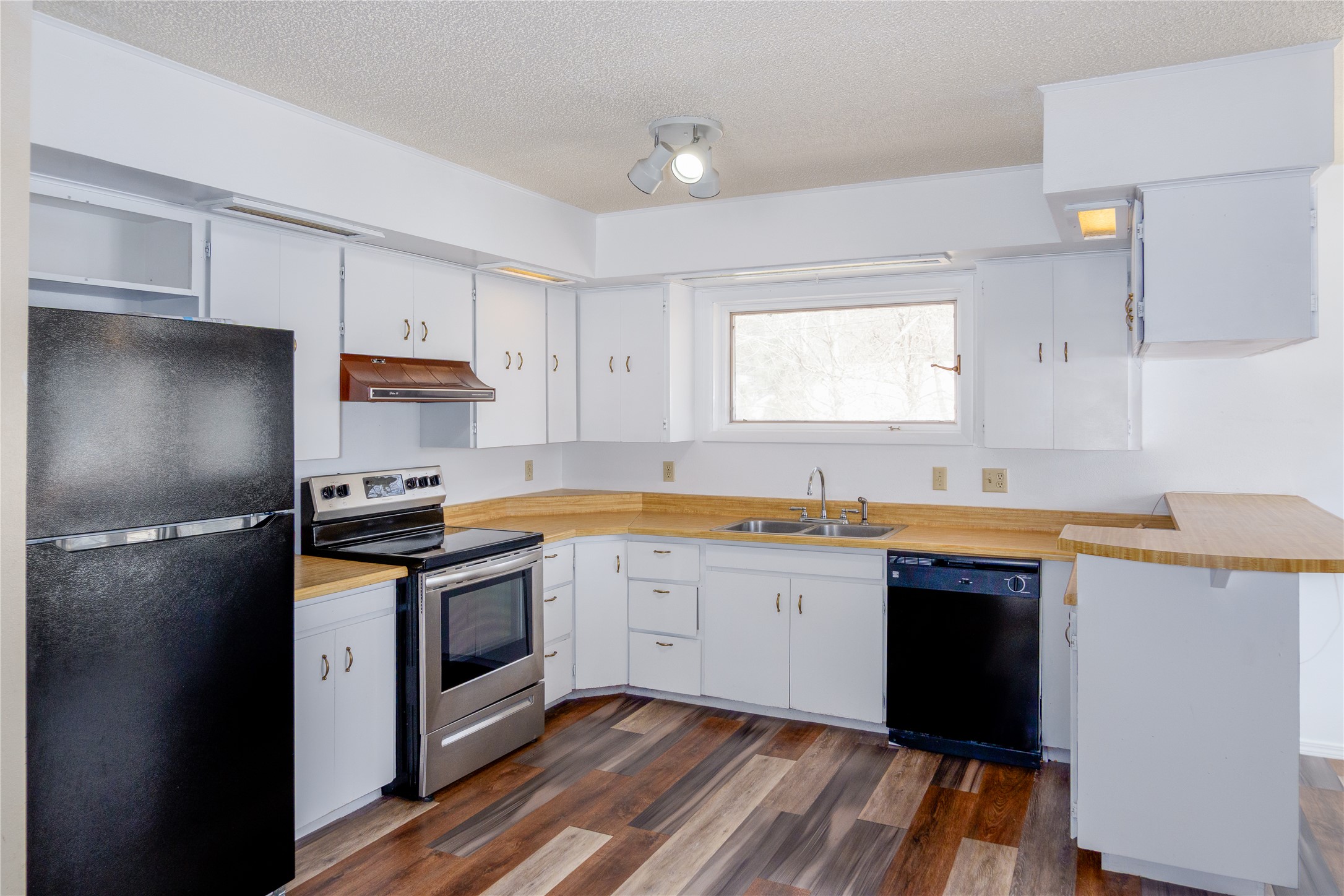 213 E Missoula Avenue Property Photo 29
