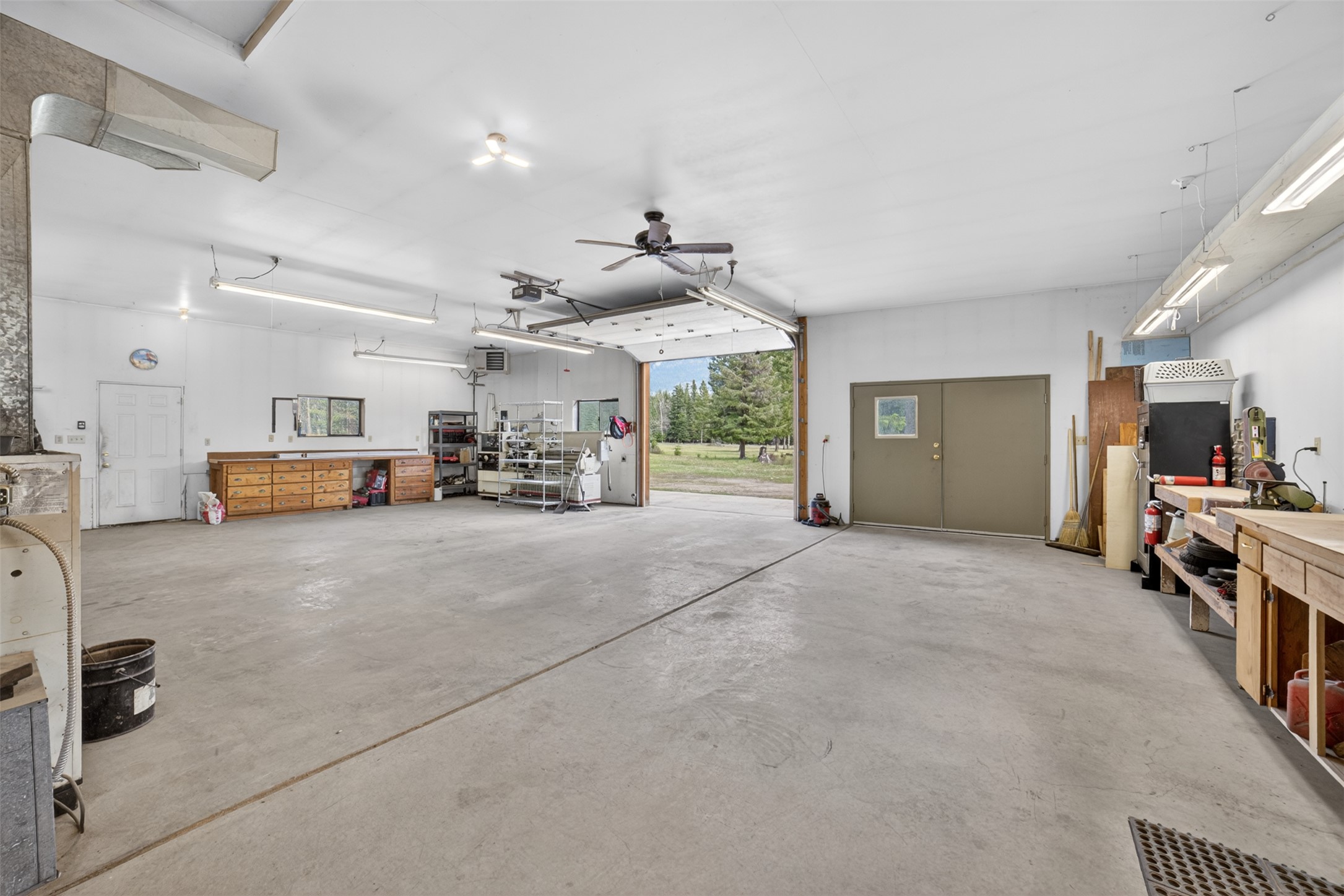 3820 Foothill Road Property Photo 12