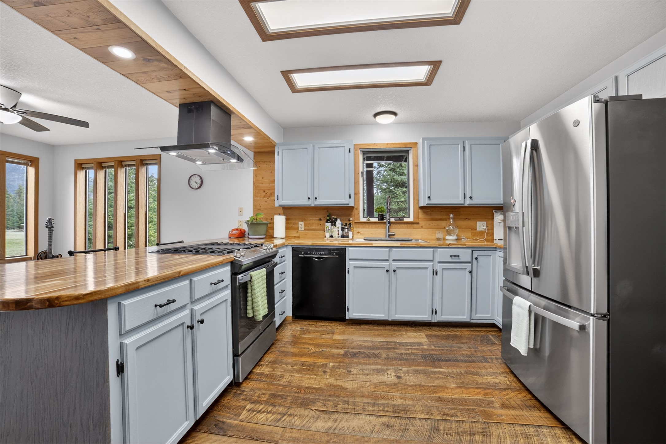 3820 Foothill Road Property Photo 26