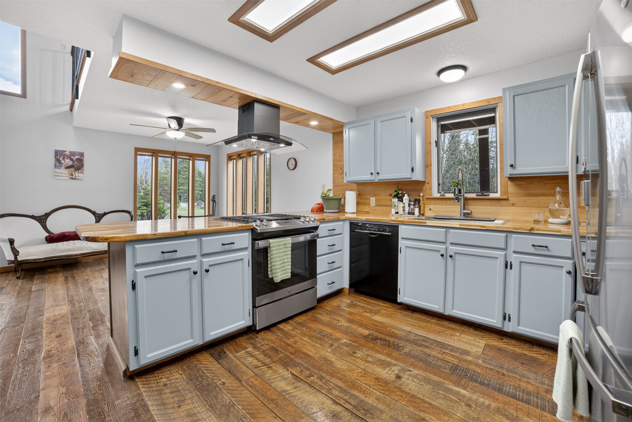 3820 Foothill Road Property Photo 27