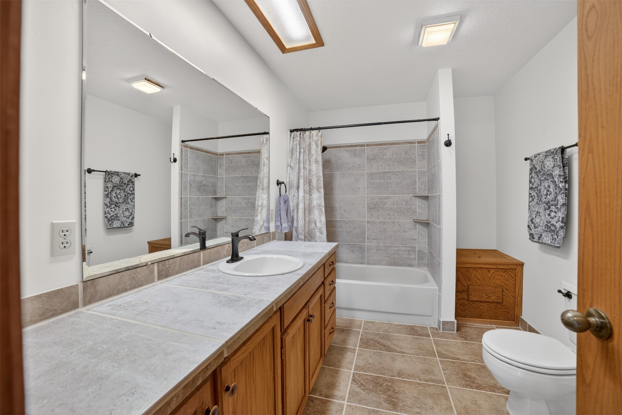 3820 Foothill Road Property Photo 40