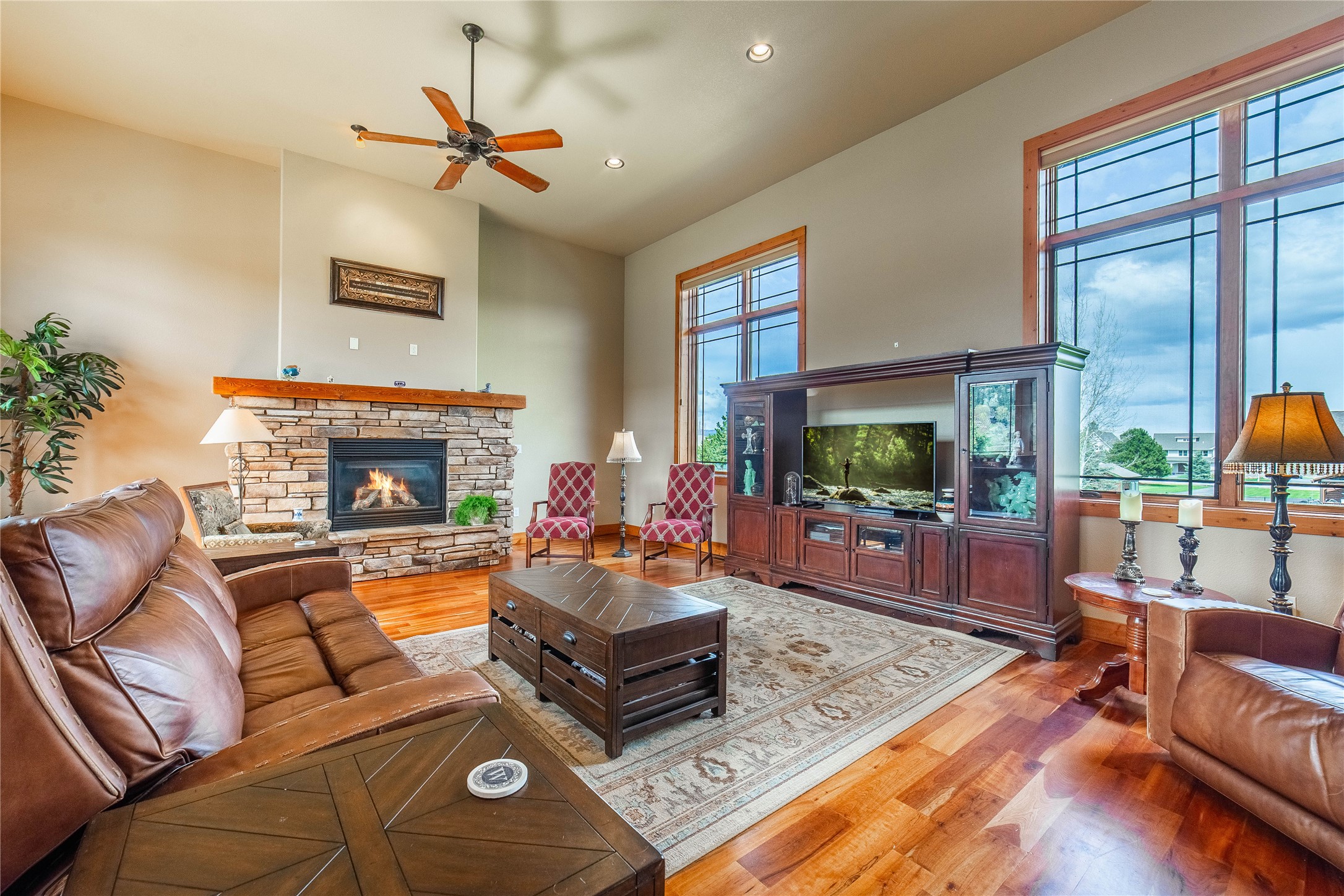 158 Stoneridge Drive Property Photo 8