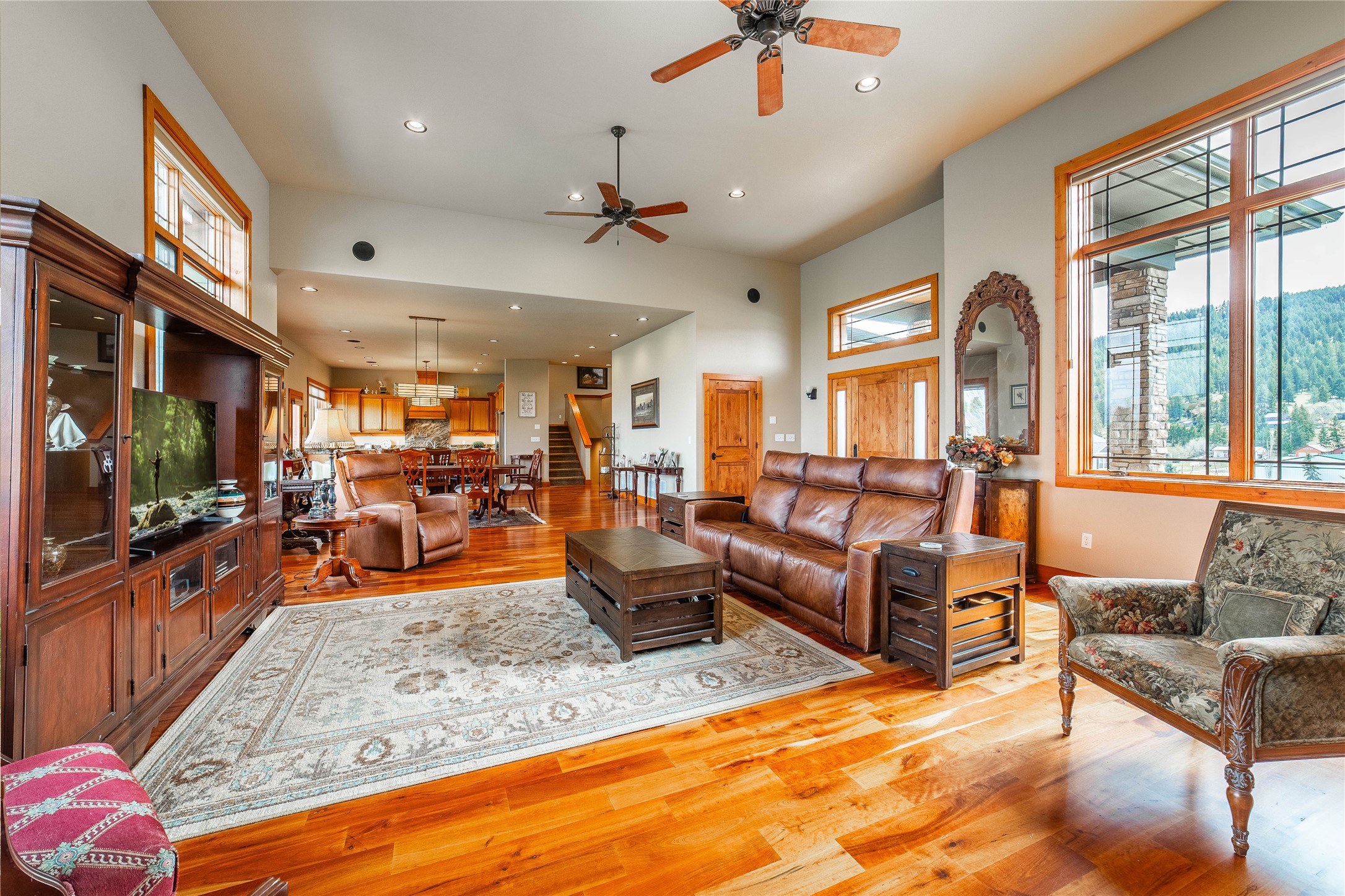 158 Stoneridge Drive Property Photo 11