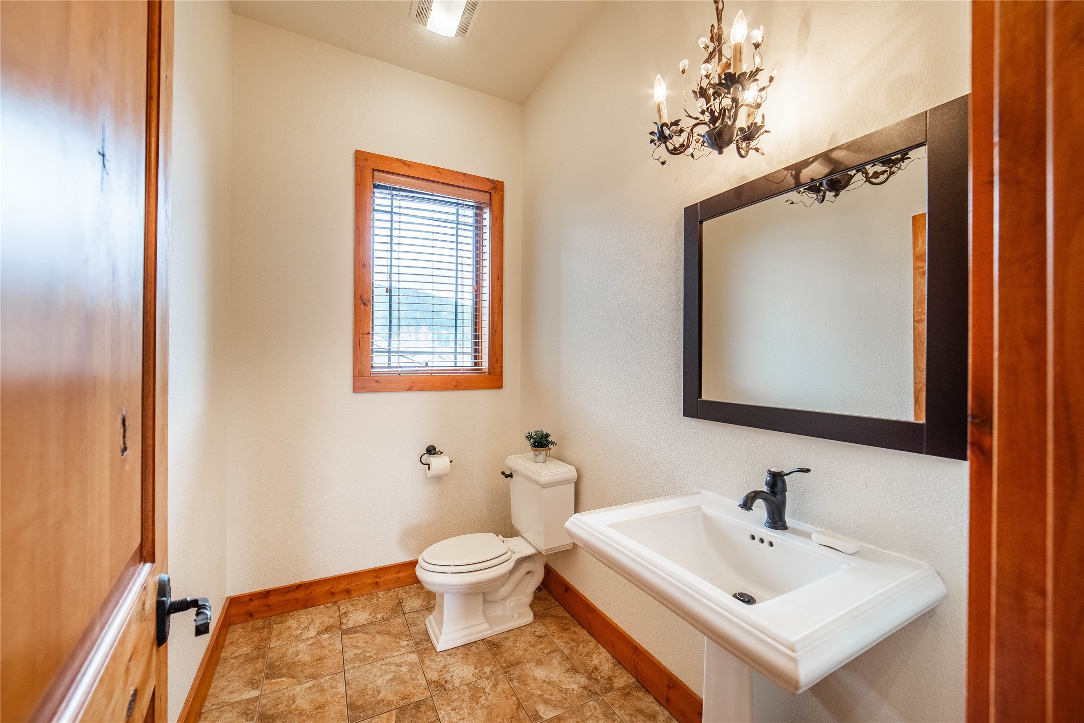 158 Stoneridge Drive Property Photo 24