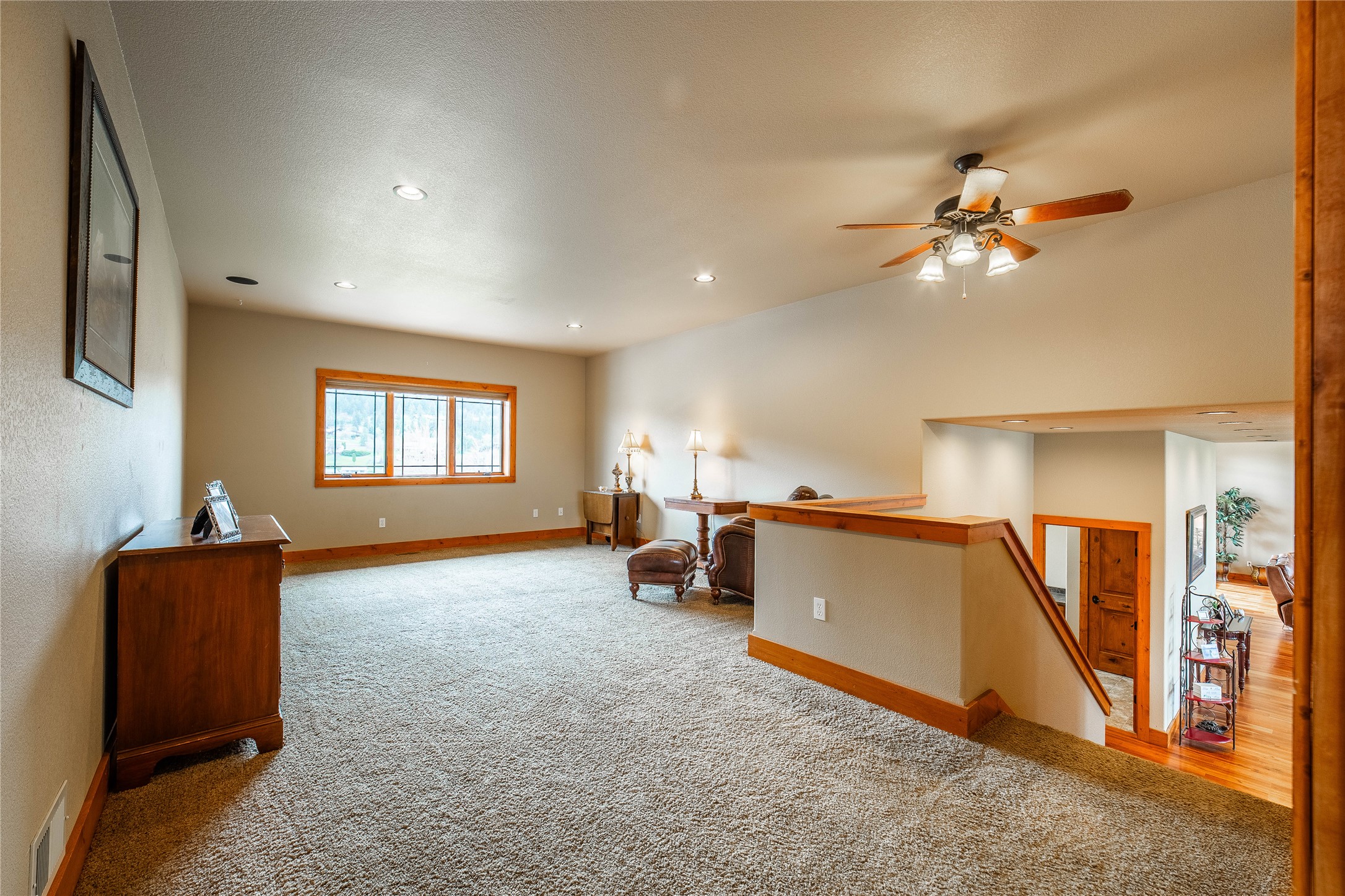 158 Stoneridge Drive Property Photo 25