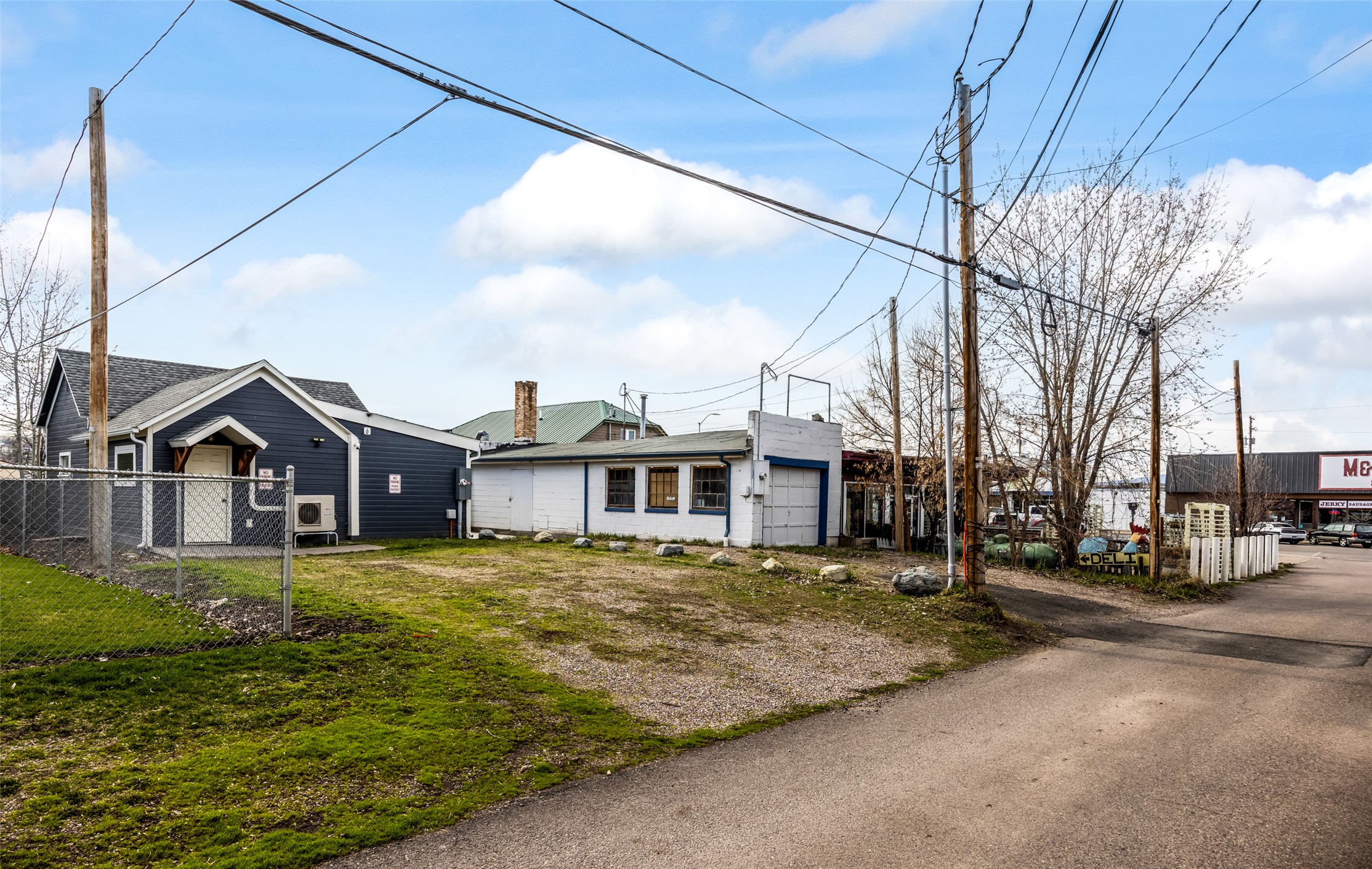107 3rd Avenue E Property Photo 7