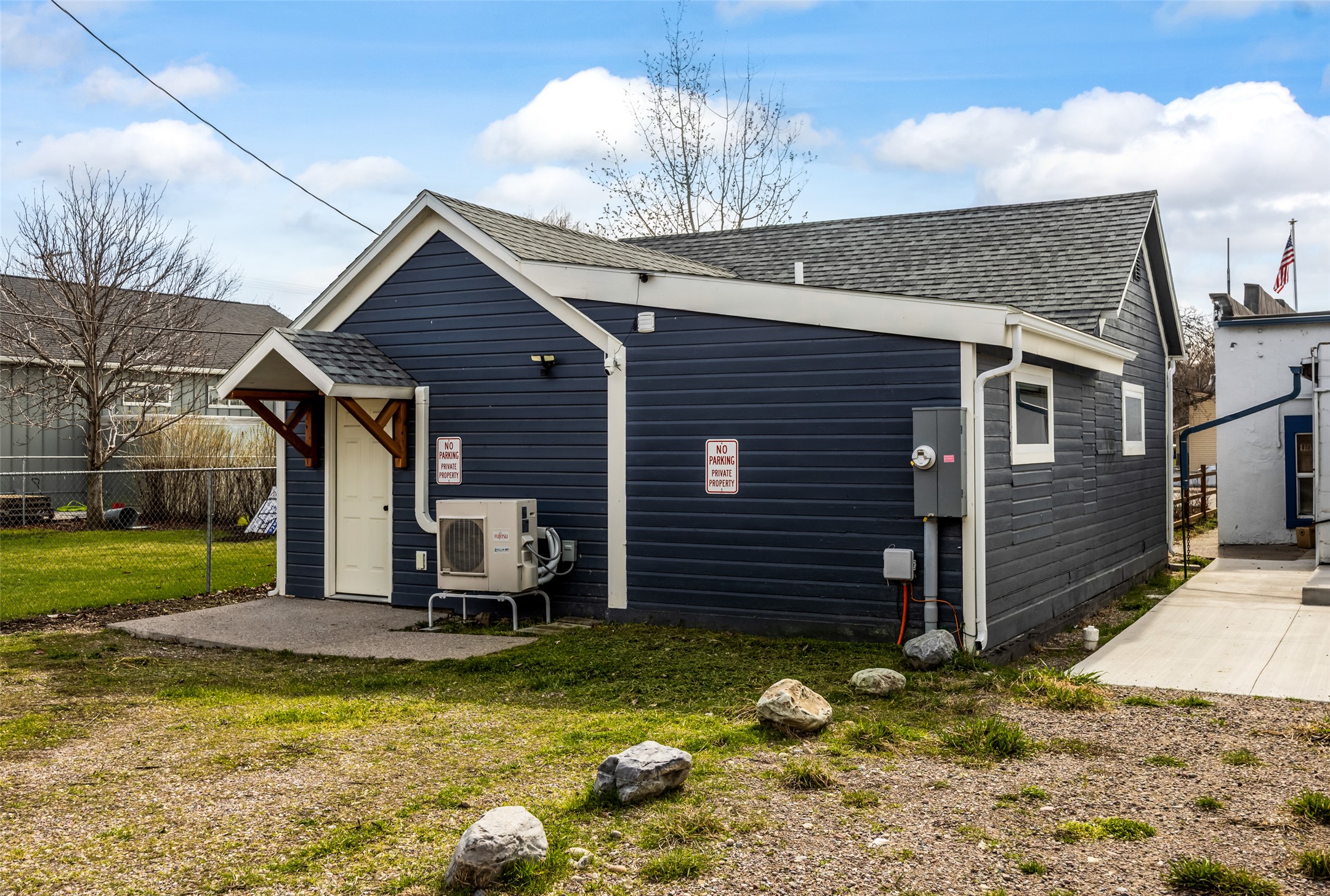 107 3rd Avenue E Property Photo 9