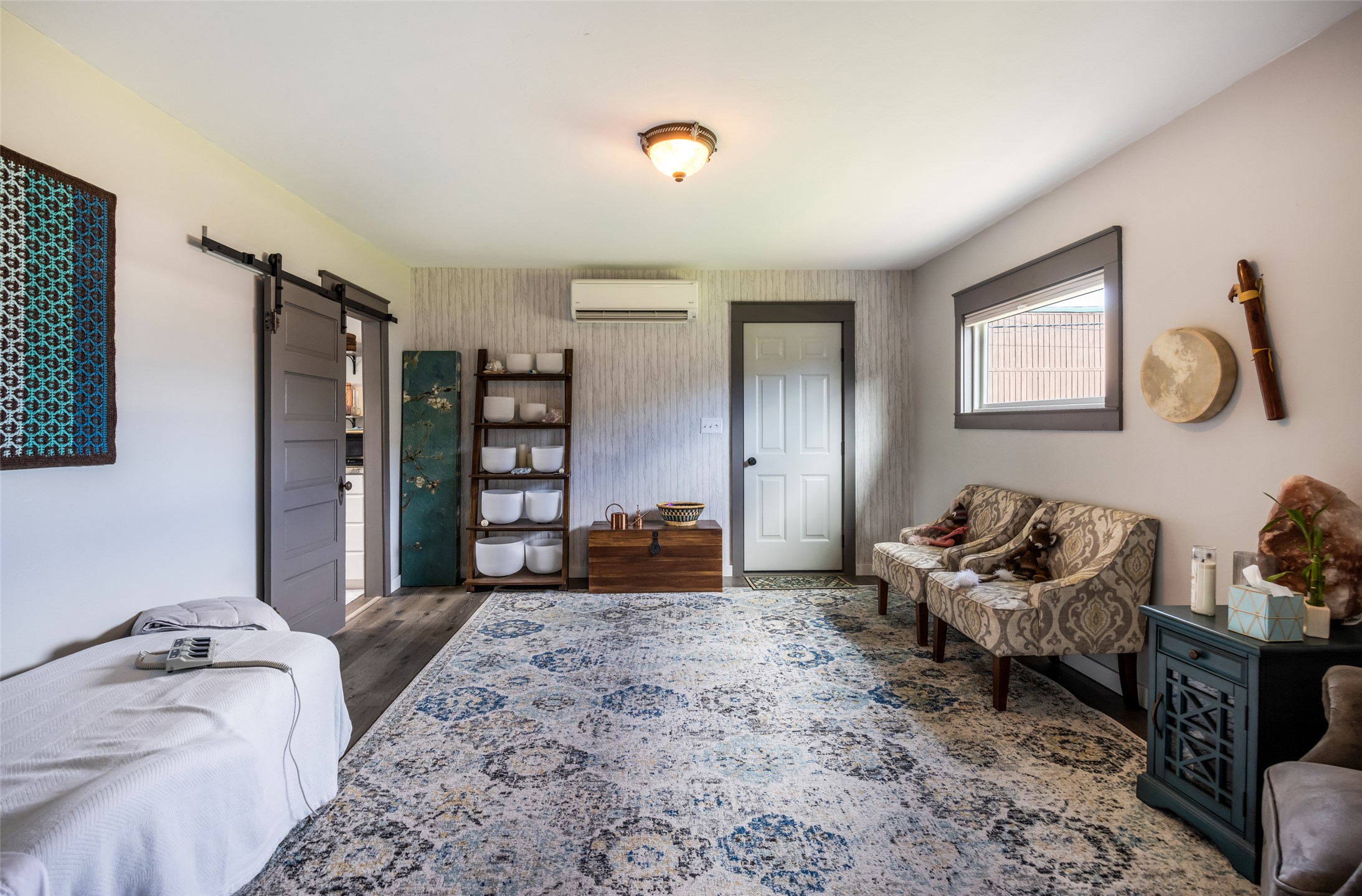 107 3rd Avenue E Property Photo 16