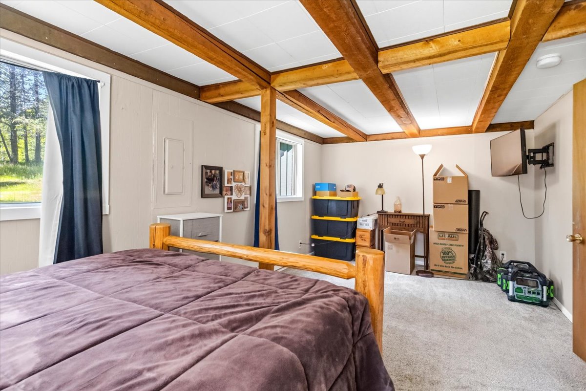 111 Terning Drive W Property Photo 17