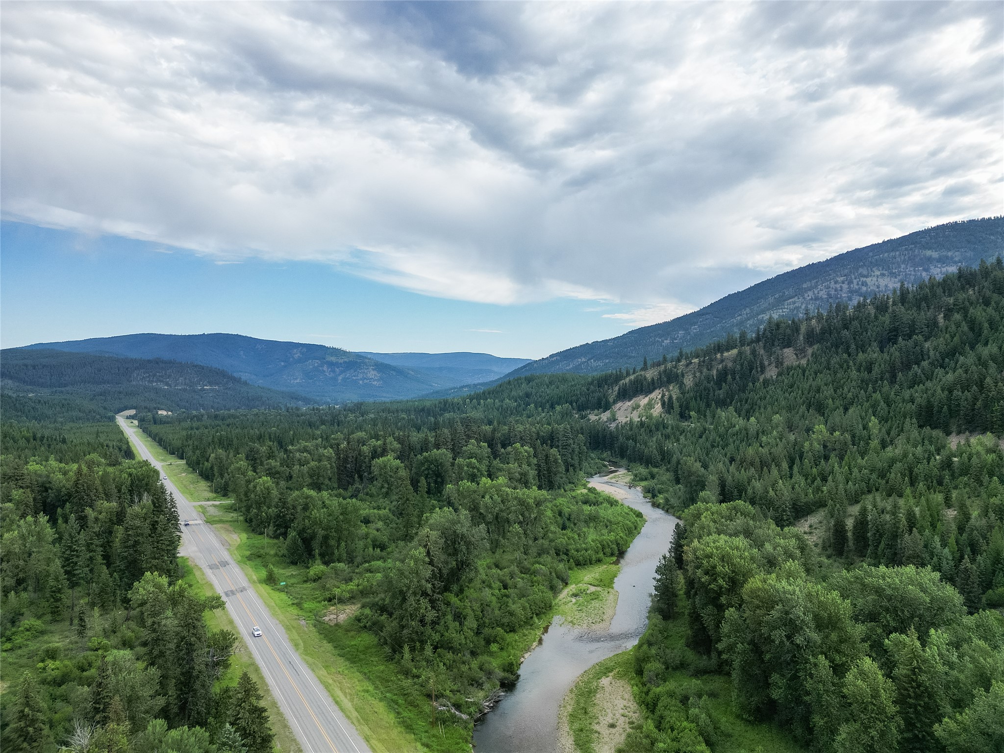 57021 Us Highway 2 Property Photo 15