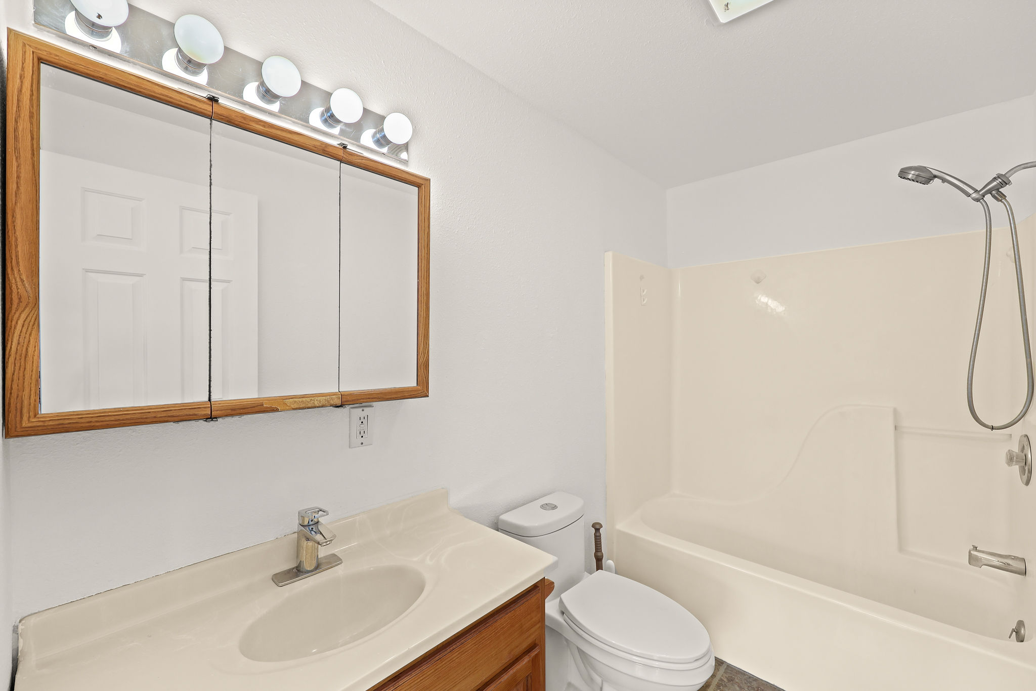 121 & 135 Boon Road Property Photo 30