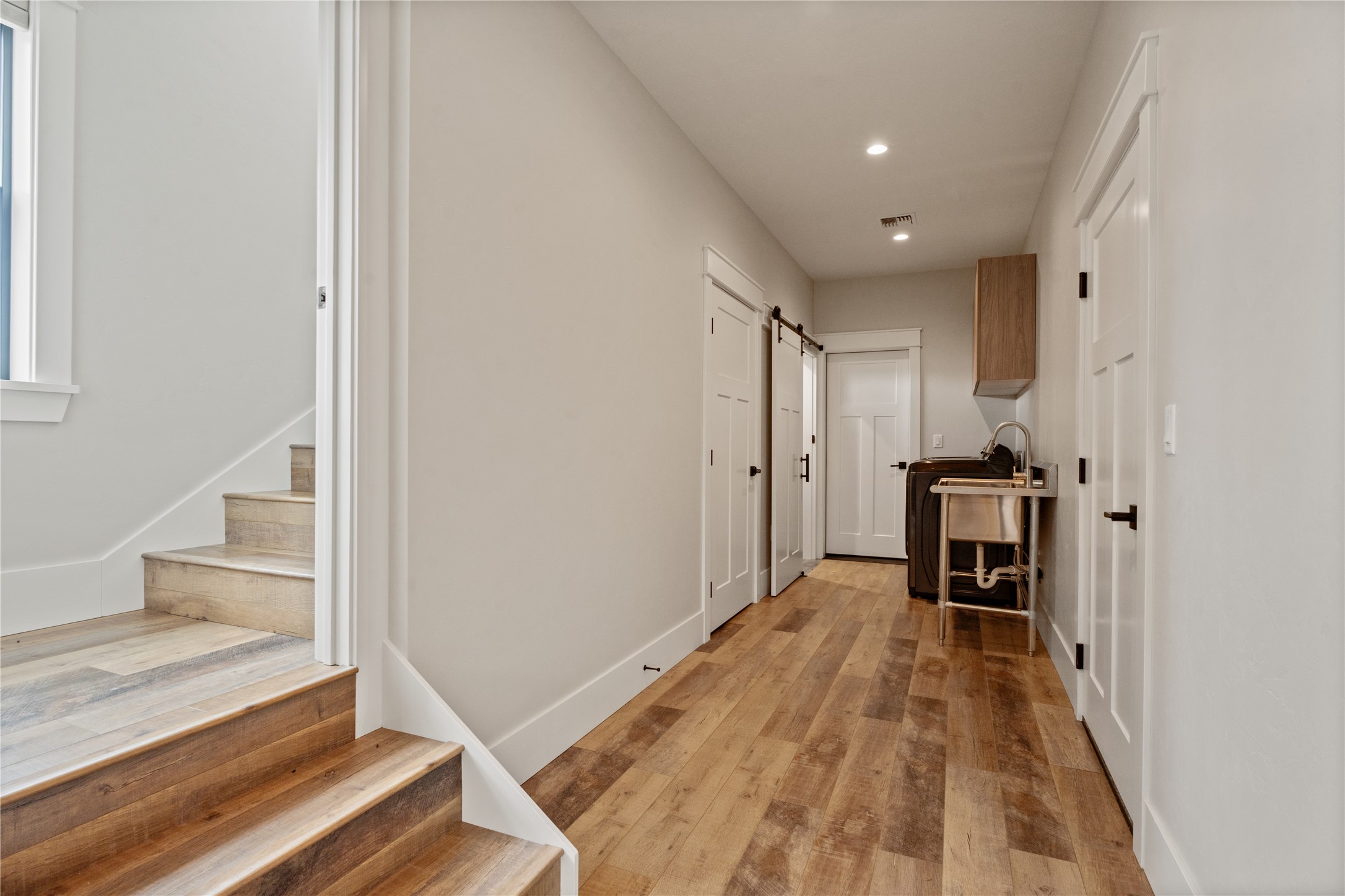 1447 Crowfoot Lane Property Photo 29