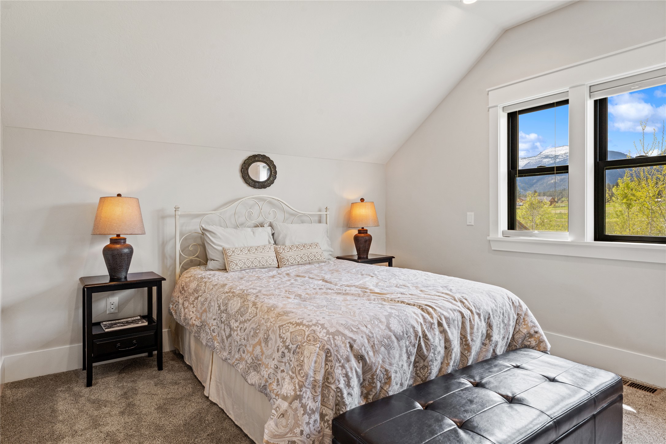1447 Crowfoot Lane Property Photo 33