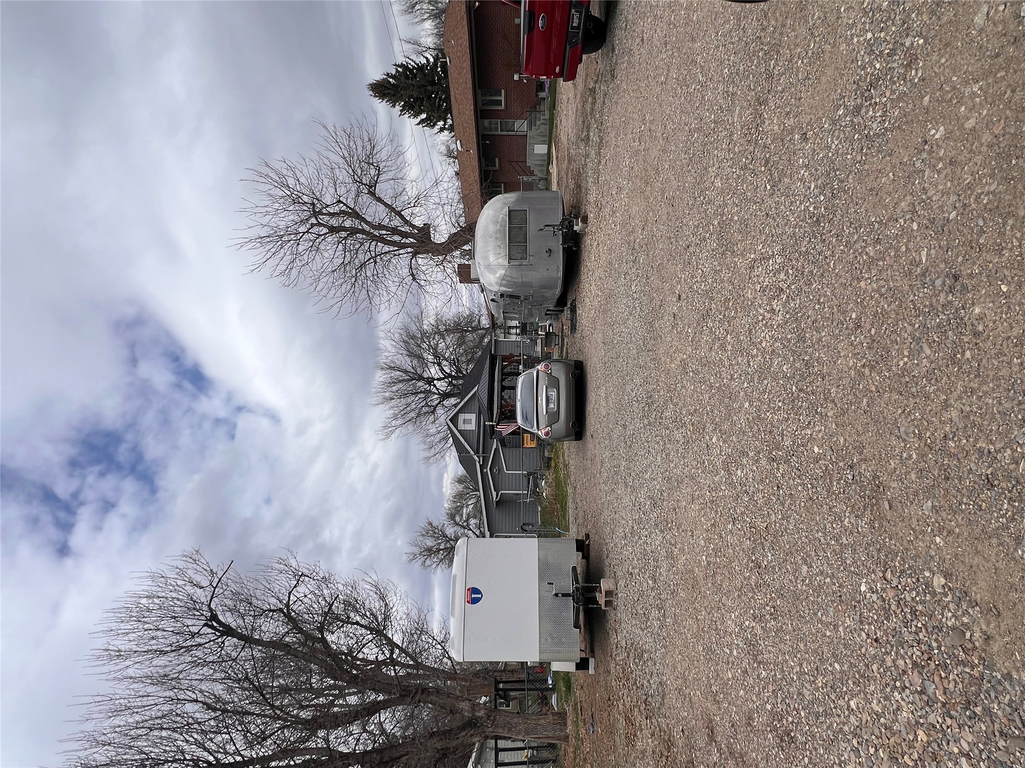 611 S Illinois Street Property Photo 26