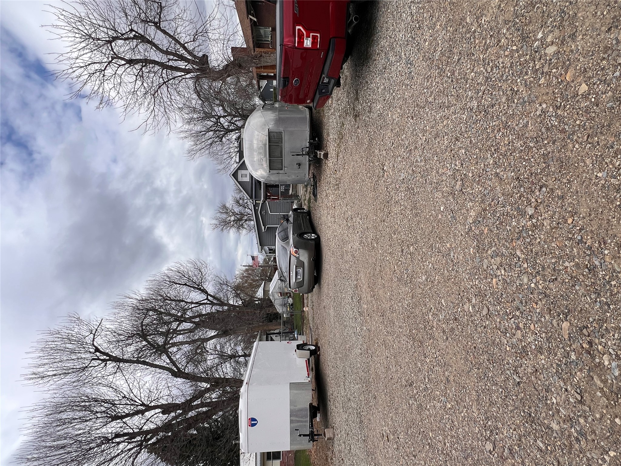 611 S Illinois Street Property Photo 28