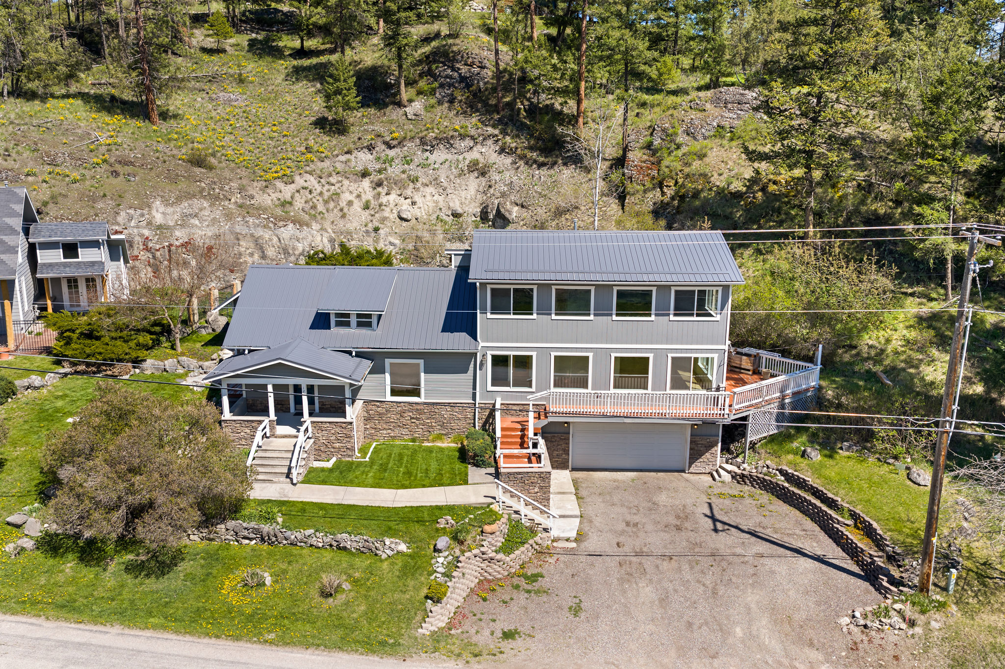 121 & 135 Boon Road Property Photo 4