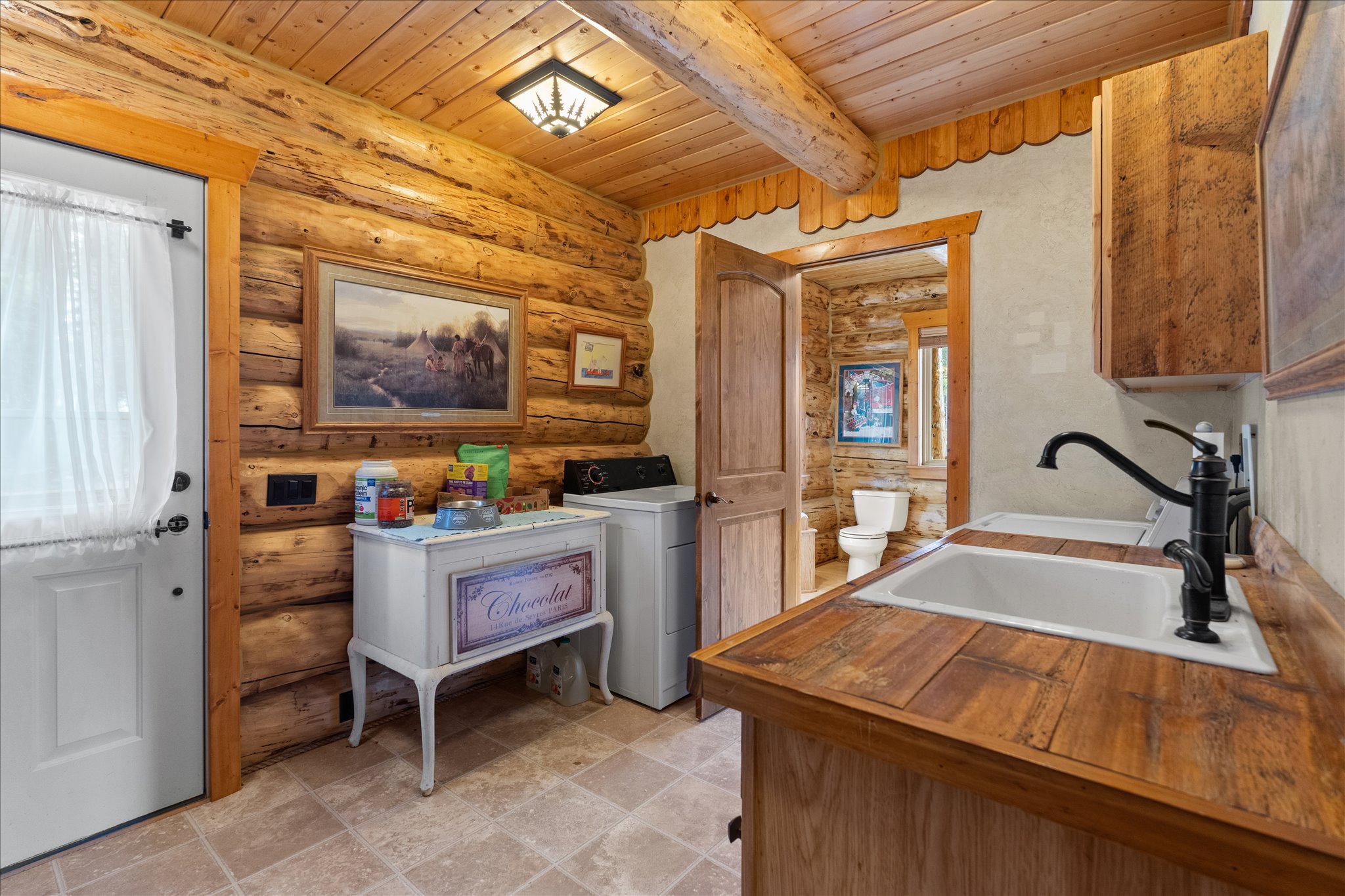 226 Angel Trail Property Photo 11