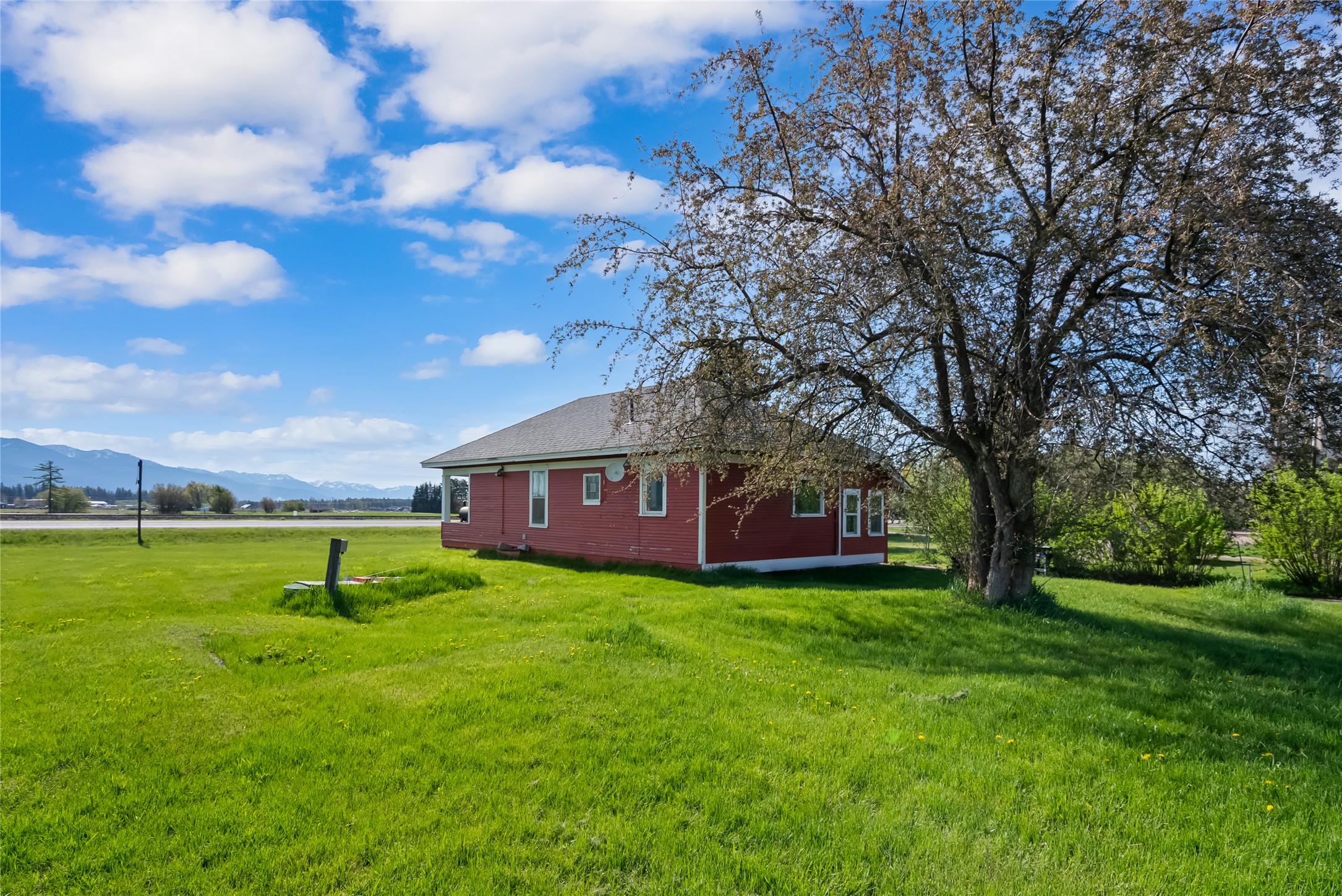 3890 Hwy 2 E Property Photo 4
