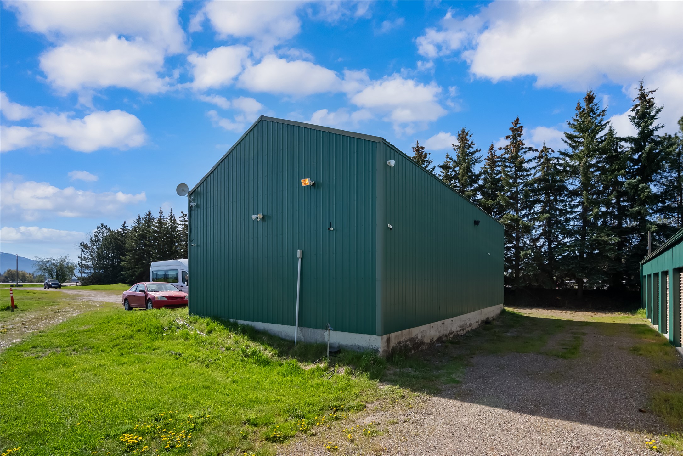 3890 Hwy 2 E Property Photo 11