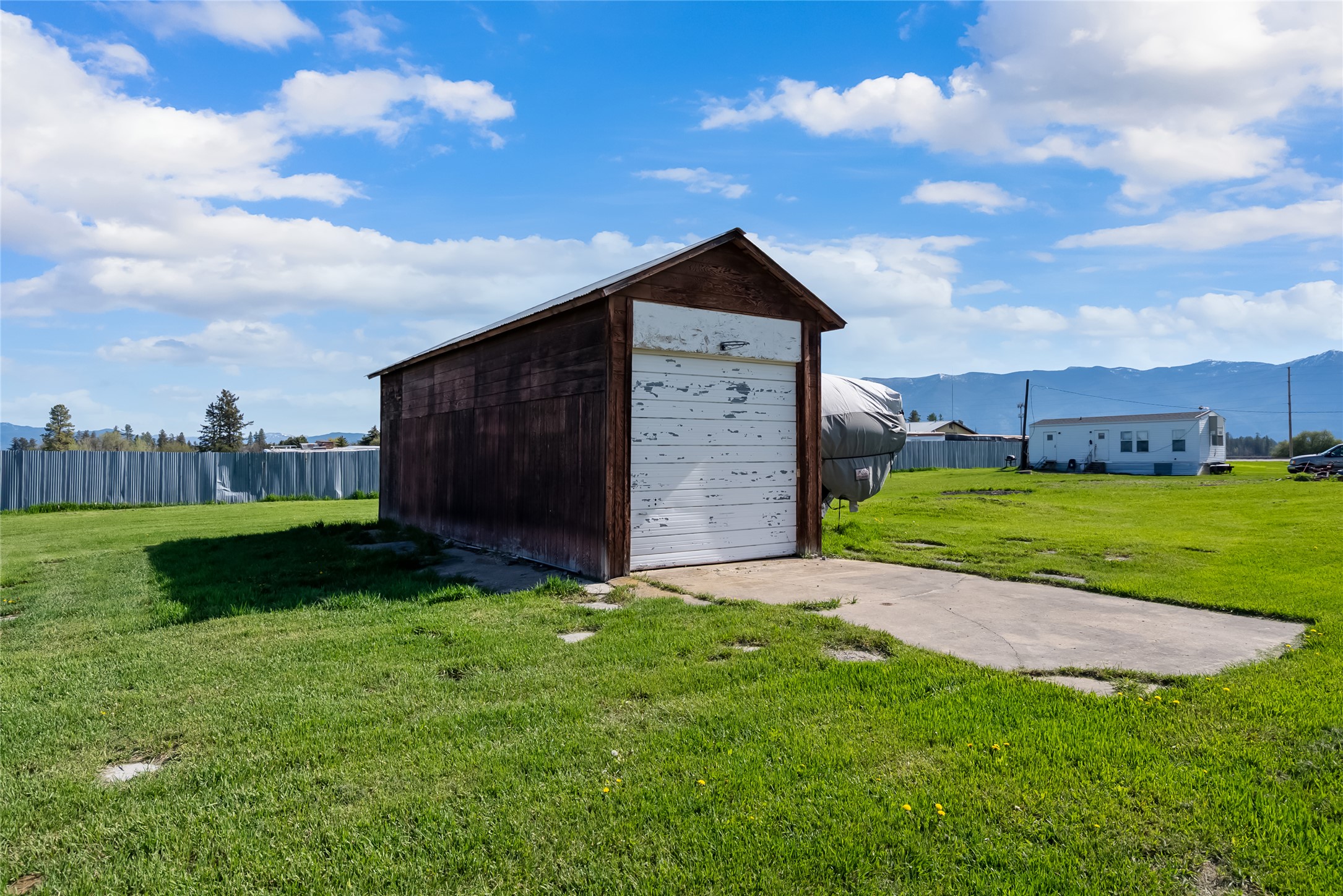 3890 Hwy 2 E Property Photo 13