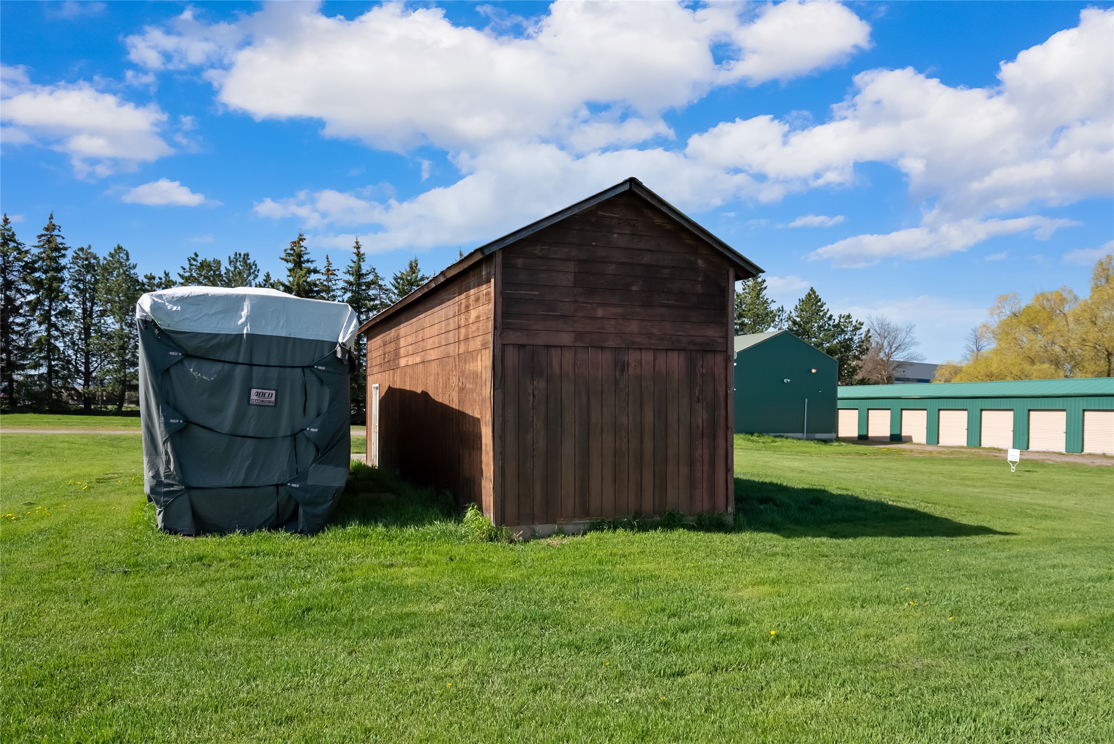3890 Hwy 2 E Property Photo 15